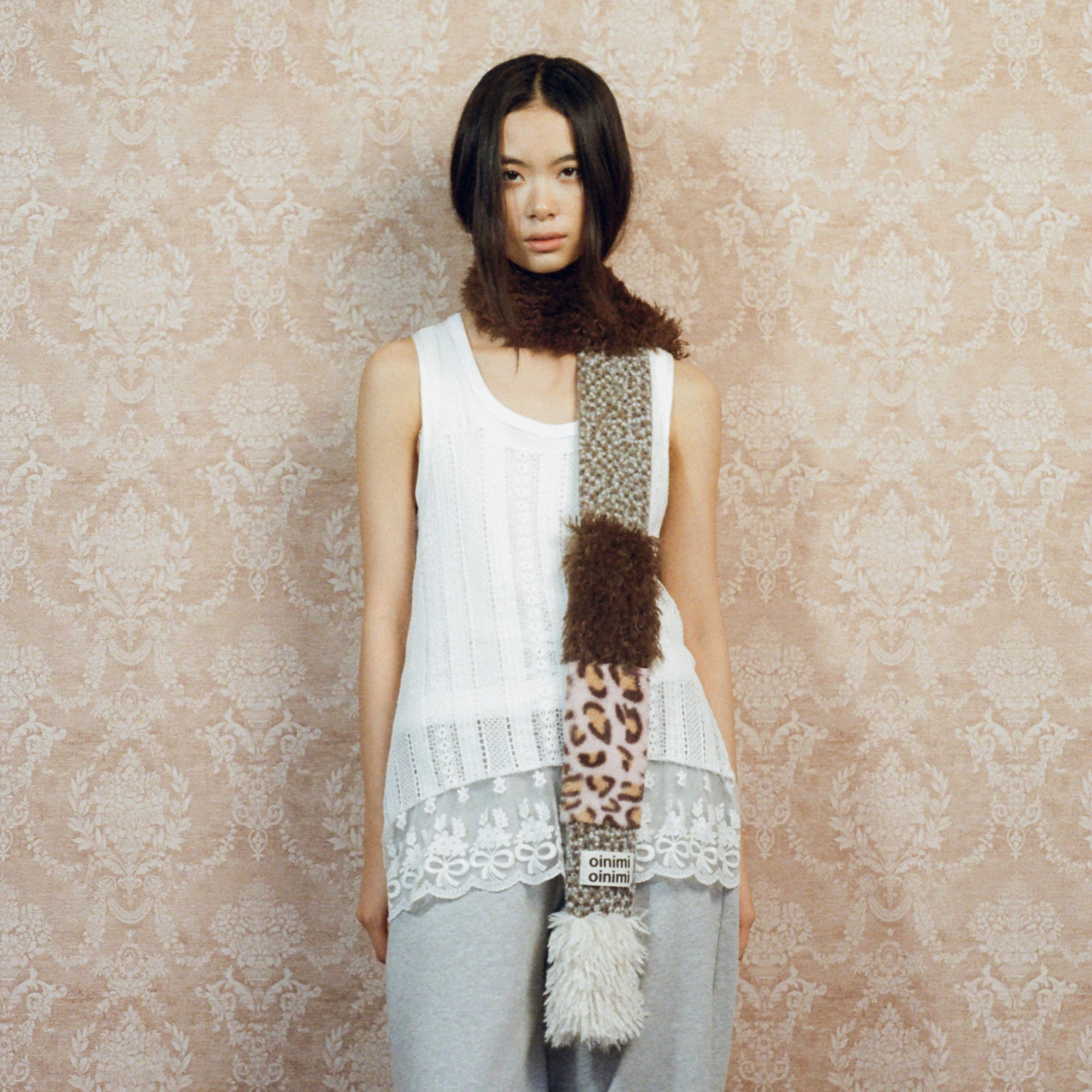 OINIMI Leopard Knit Spliced Faux Fur Scarf