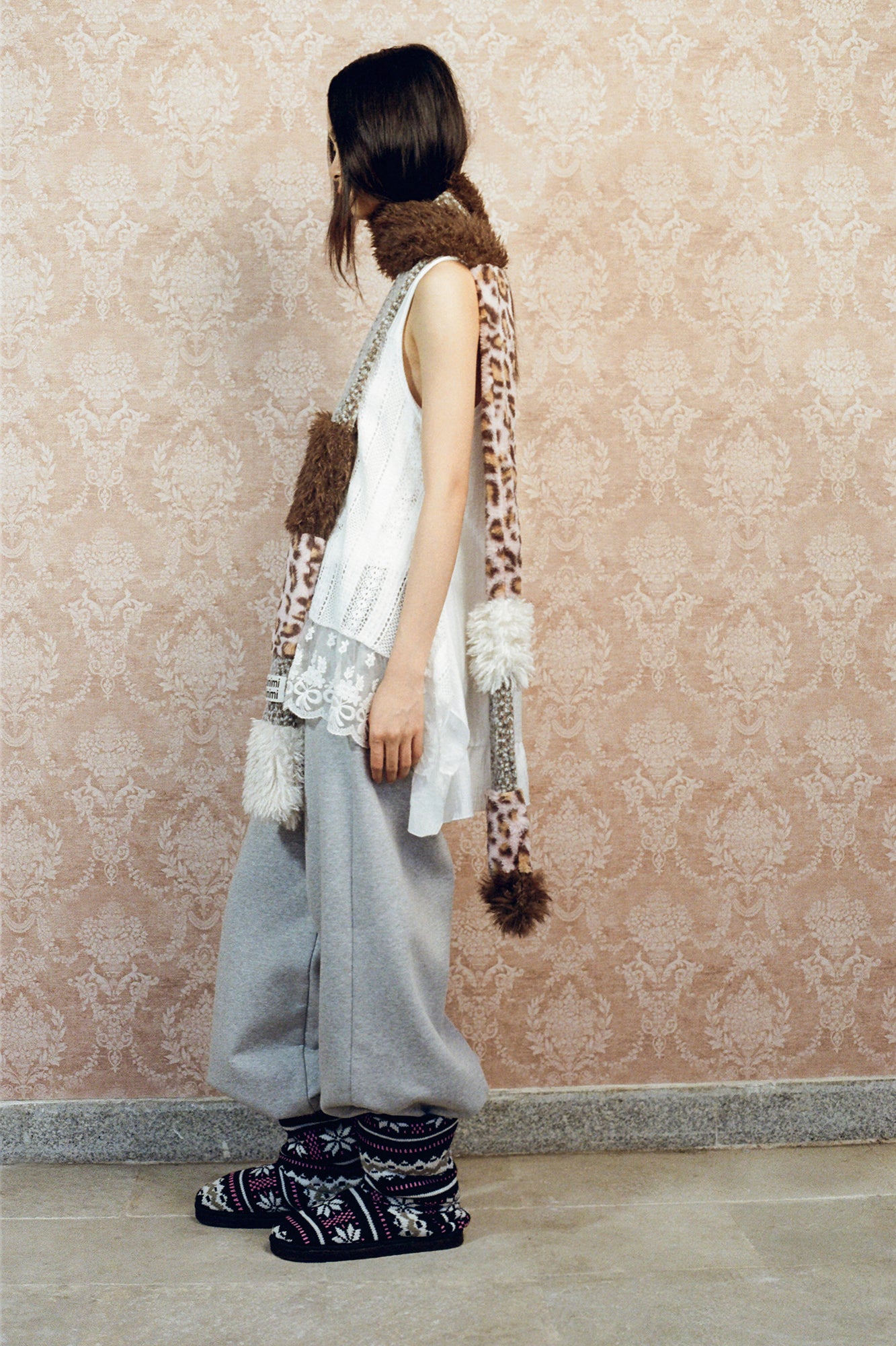 OINIMI Leopard Knit Spliced Faux Fur Scarf