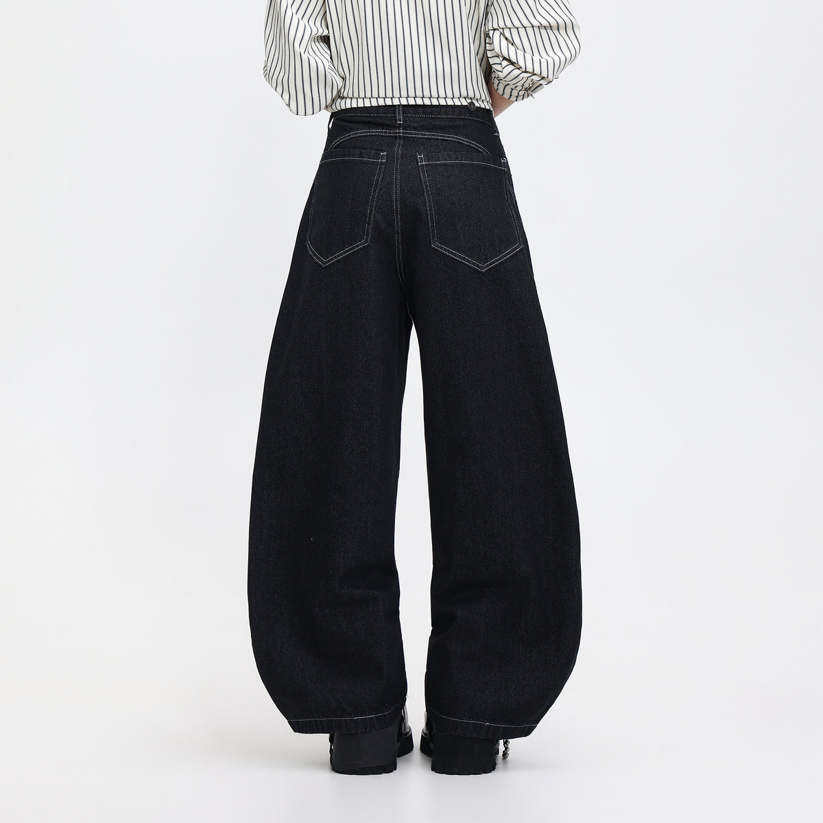 FREE CENTER Detachable Strap High-Waist Baggy Jeans