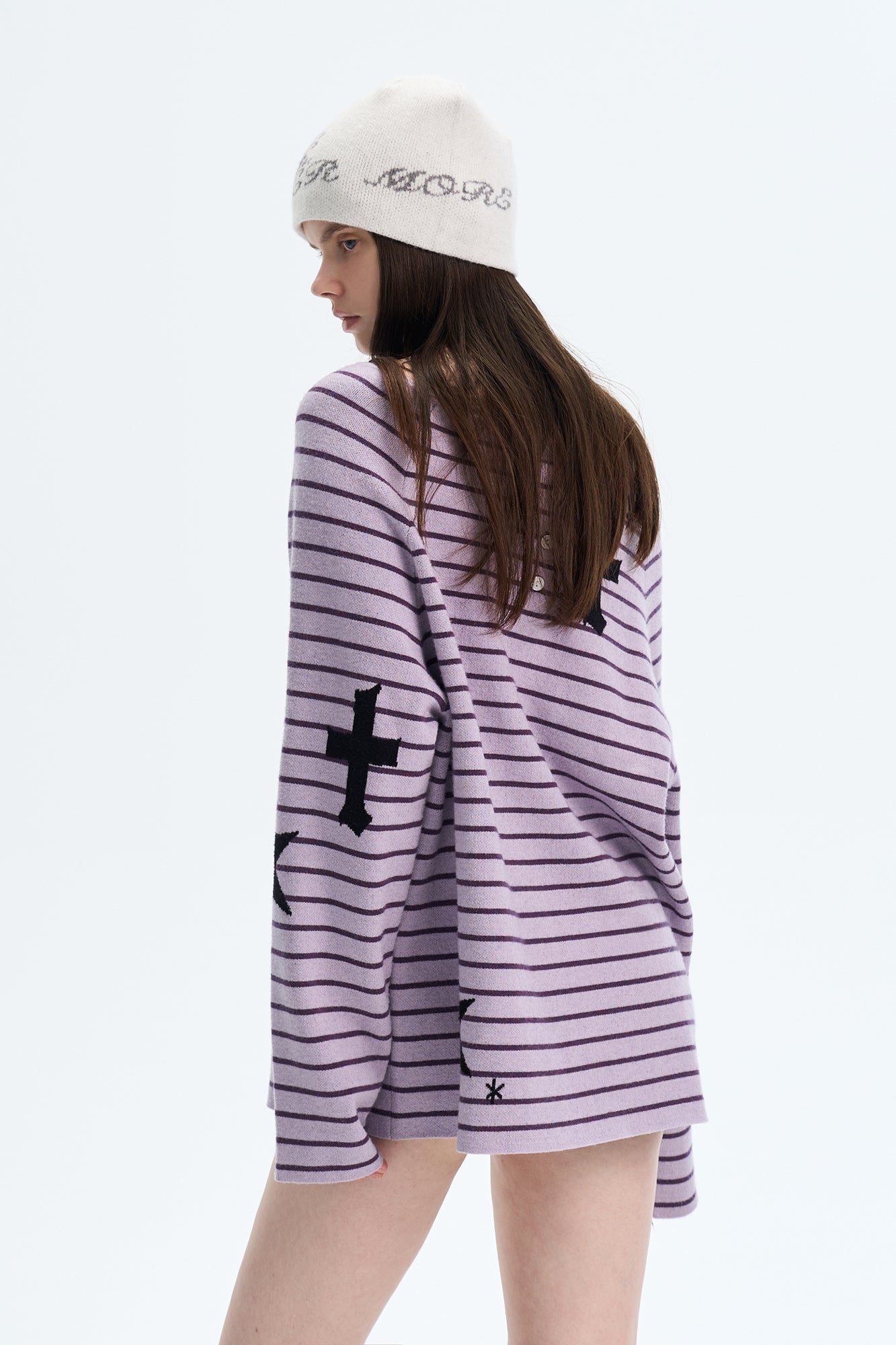 THE NEVERMORE Essential LOGO Graphic Beanie