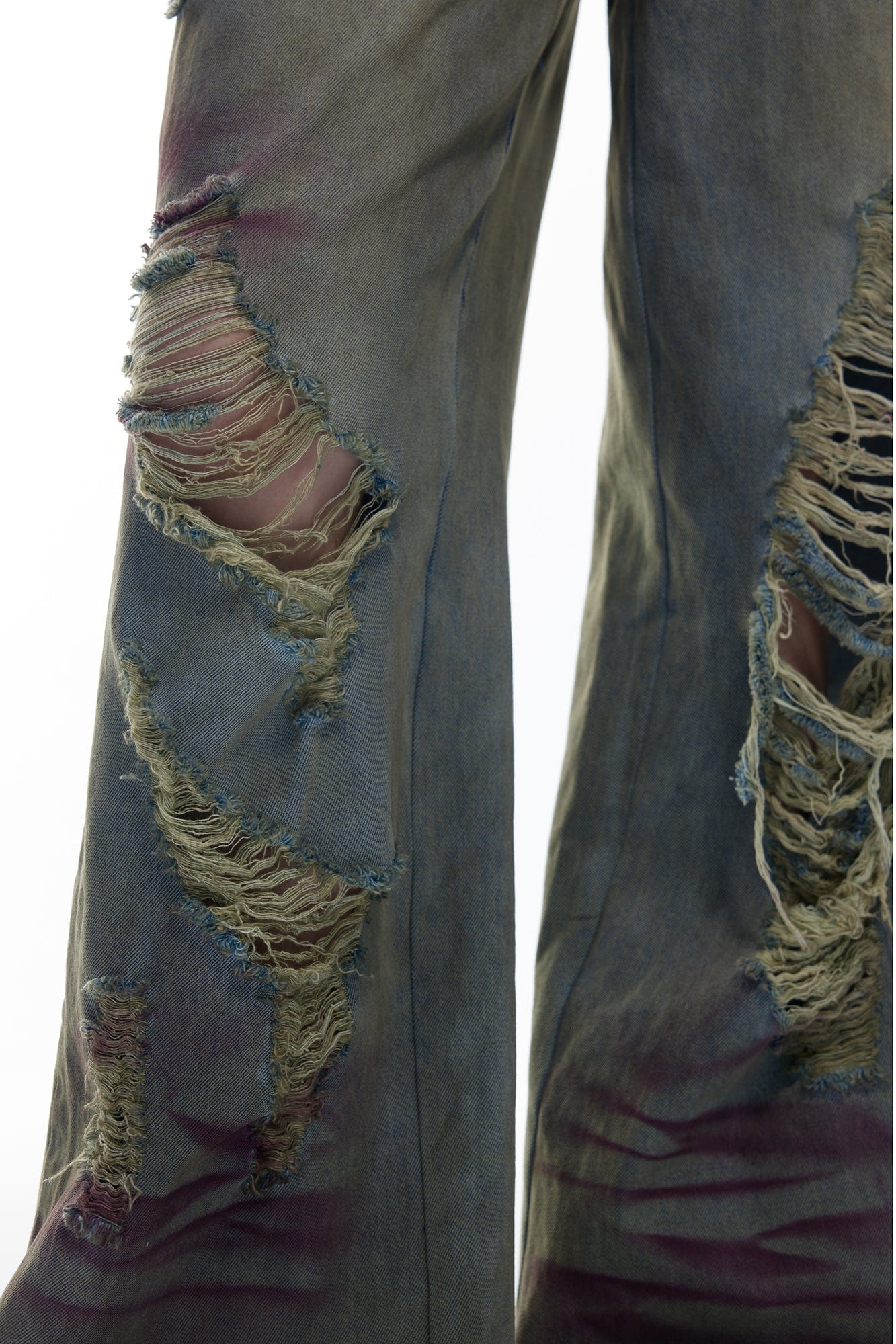 EMOHA Dirty Wash Distressed Spray Jeans