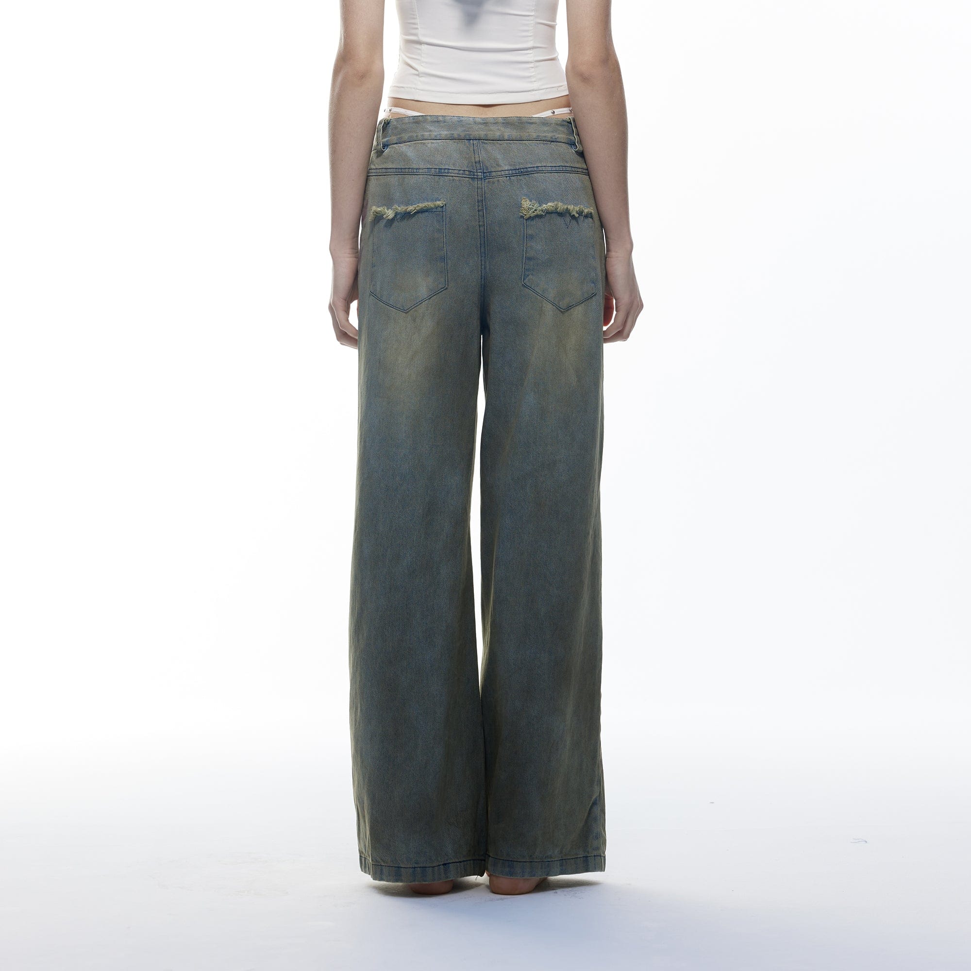 EMOHA Dirty Wash Distressed Spray Jeans