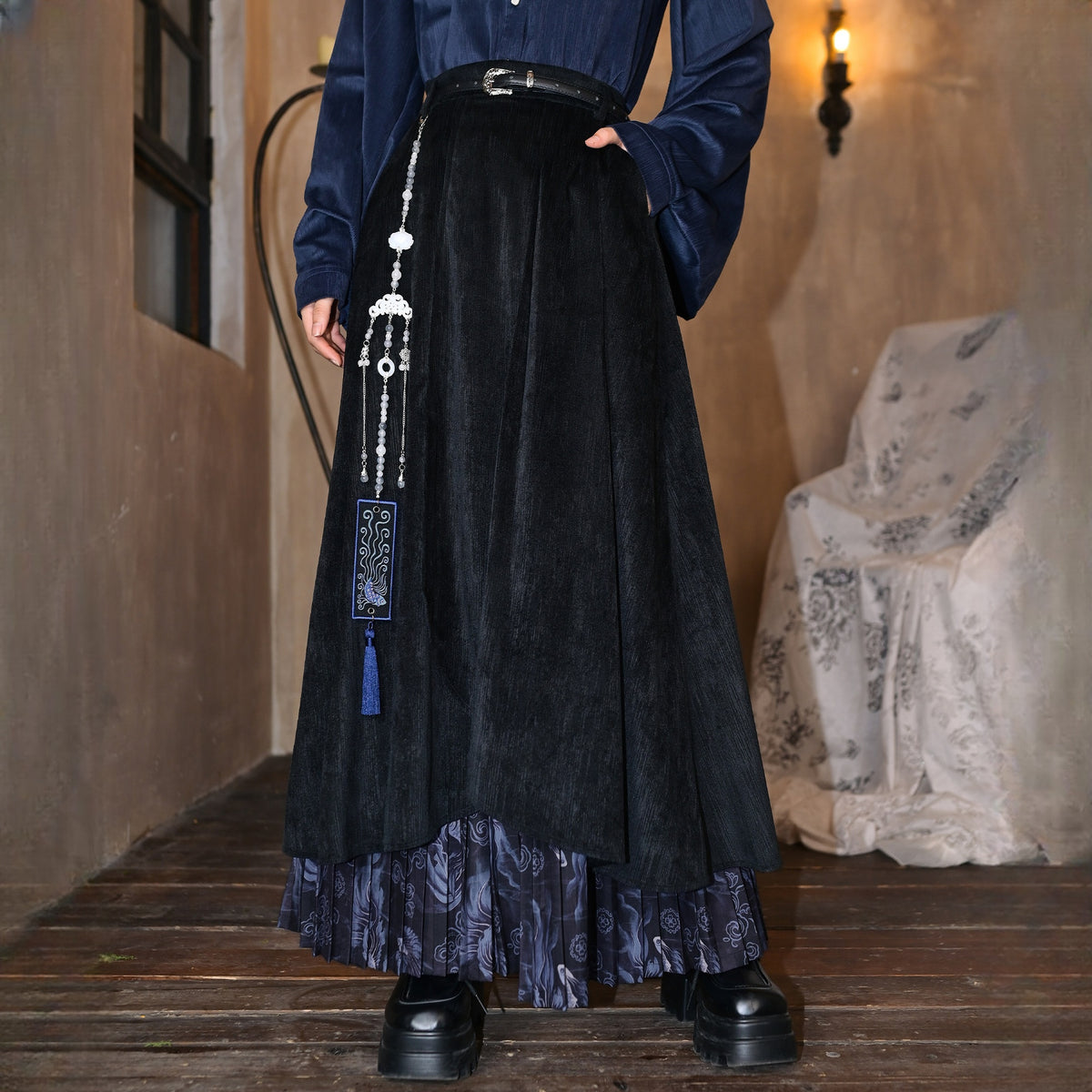 GUGUAI Spliced Pleated Graphic Maxi Skirt — square · front · Floating Light Fin Dream Pleated Skirt - Autumn Winter