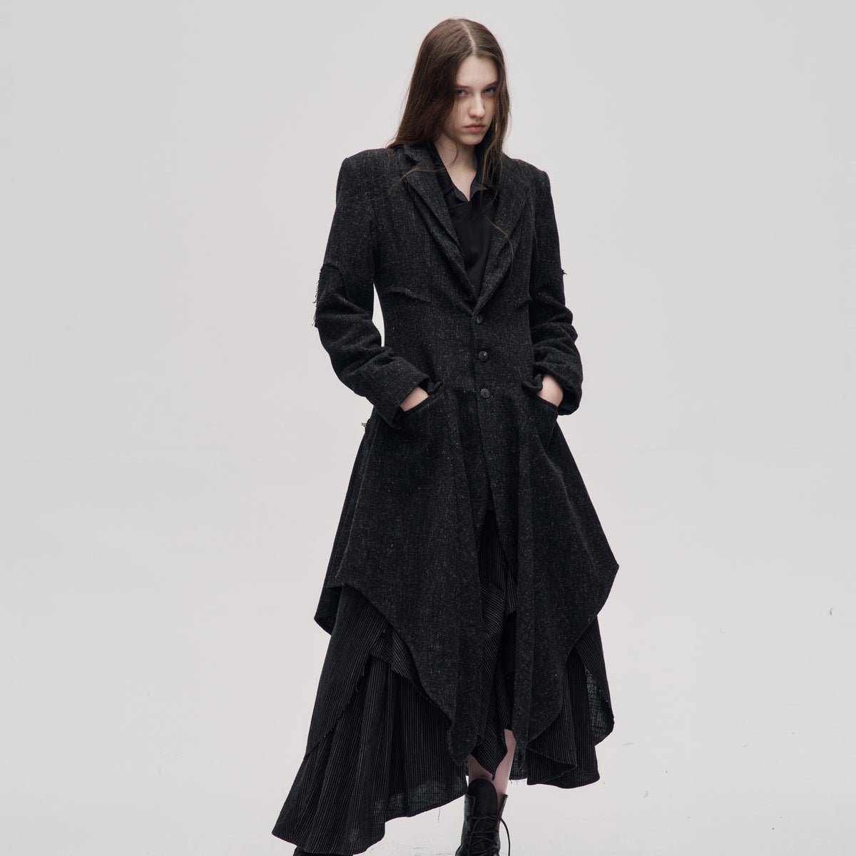 ILNya Nieternite Nifutur Wool-Blend Spliced Notch Lapel Coat — square · front