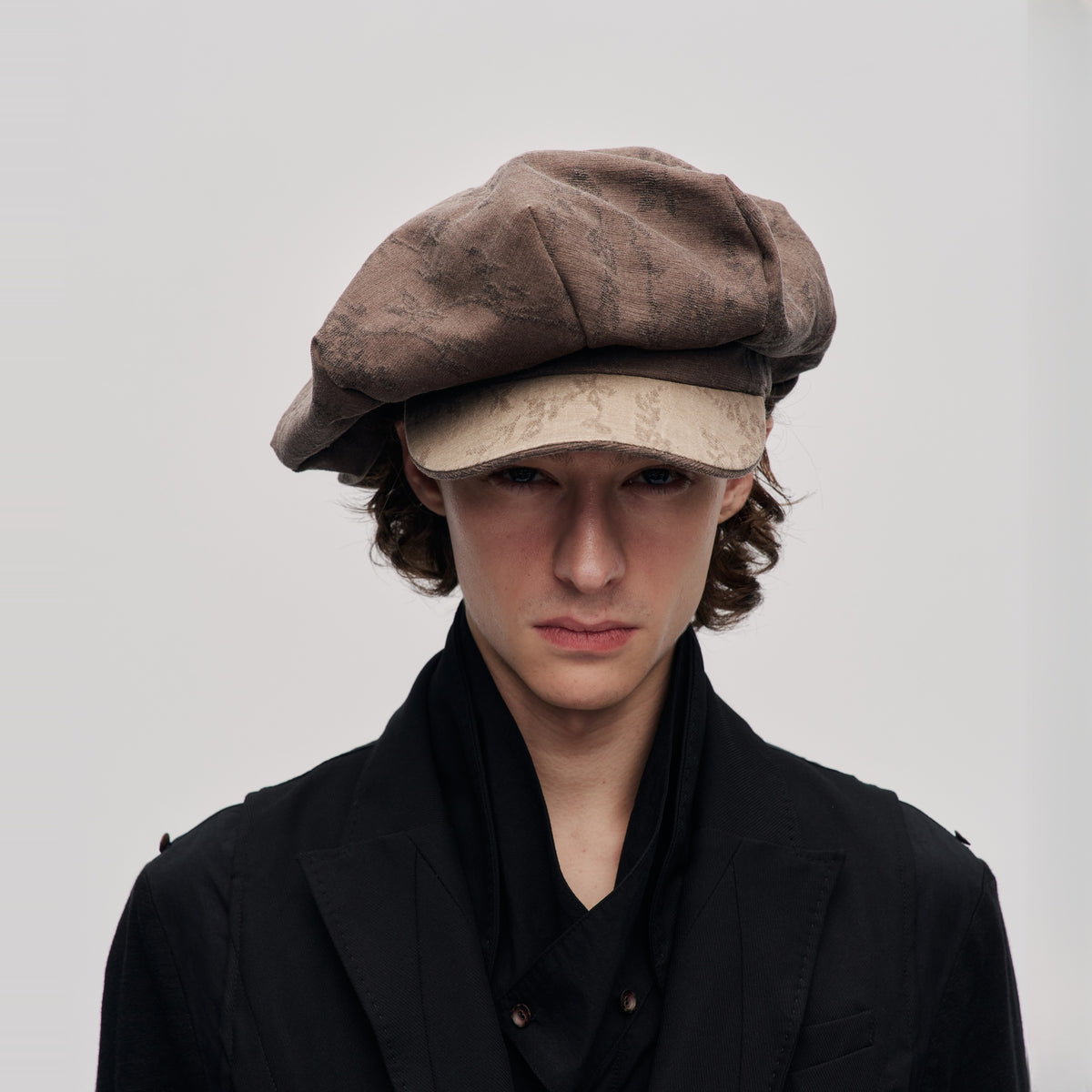 ILNya Nieternite Nifutur Retro Patterned Newsboy Cap — square · front