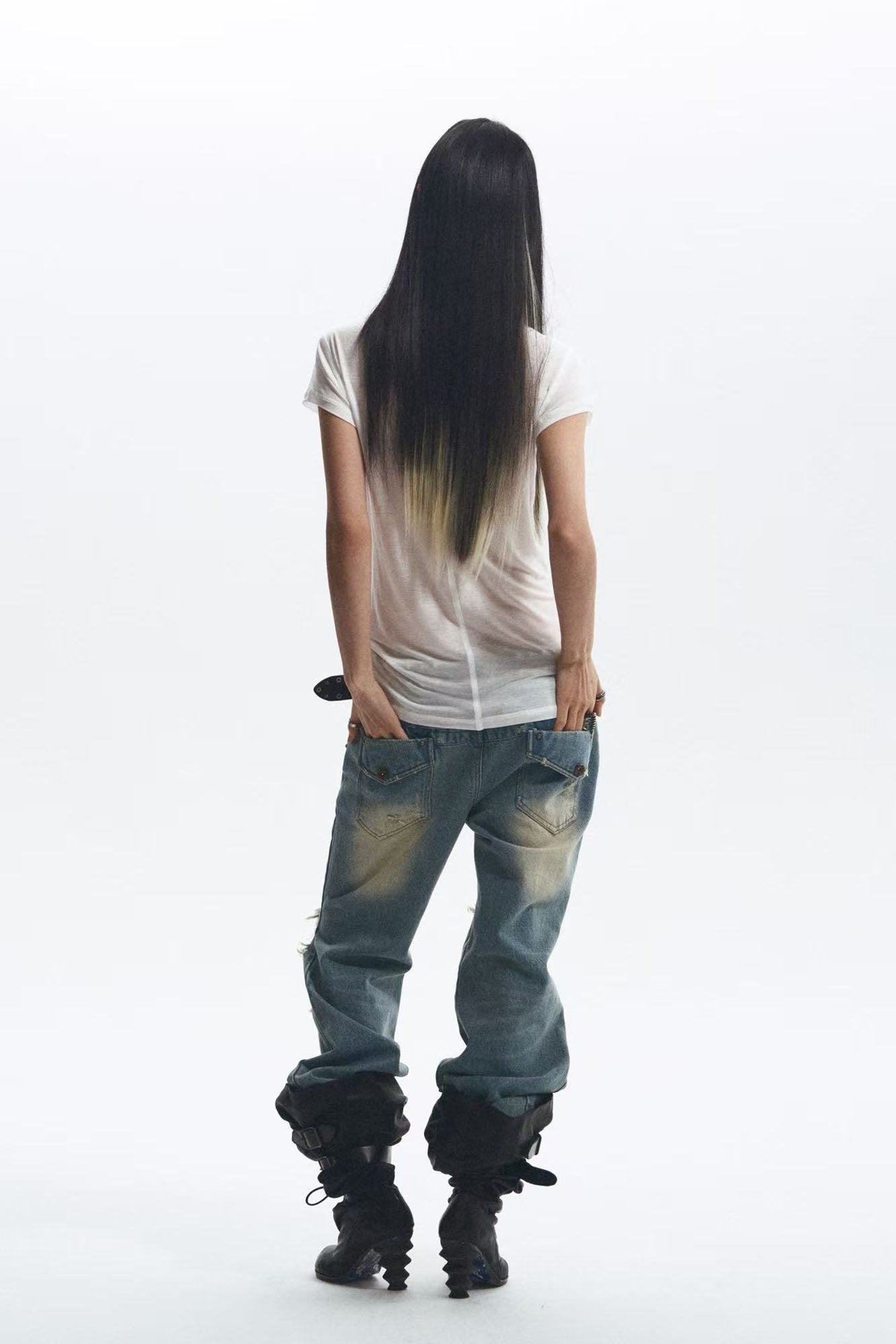 NONAME SPACE Ripped Washed Flared Jeans