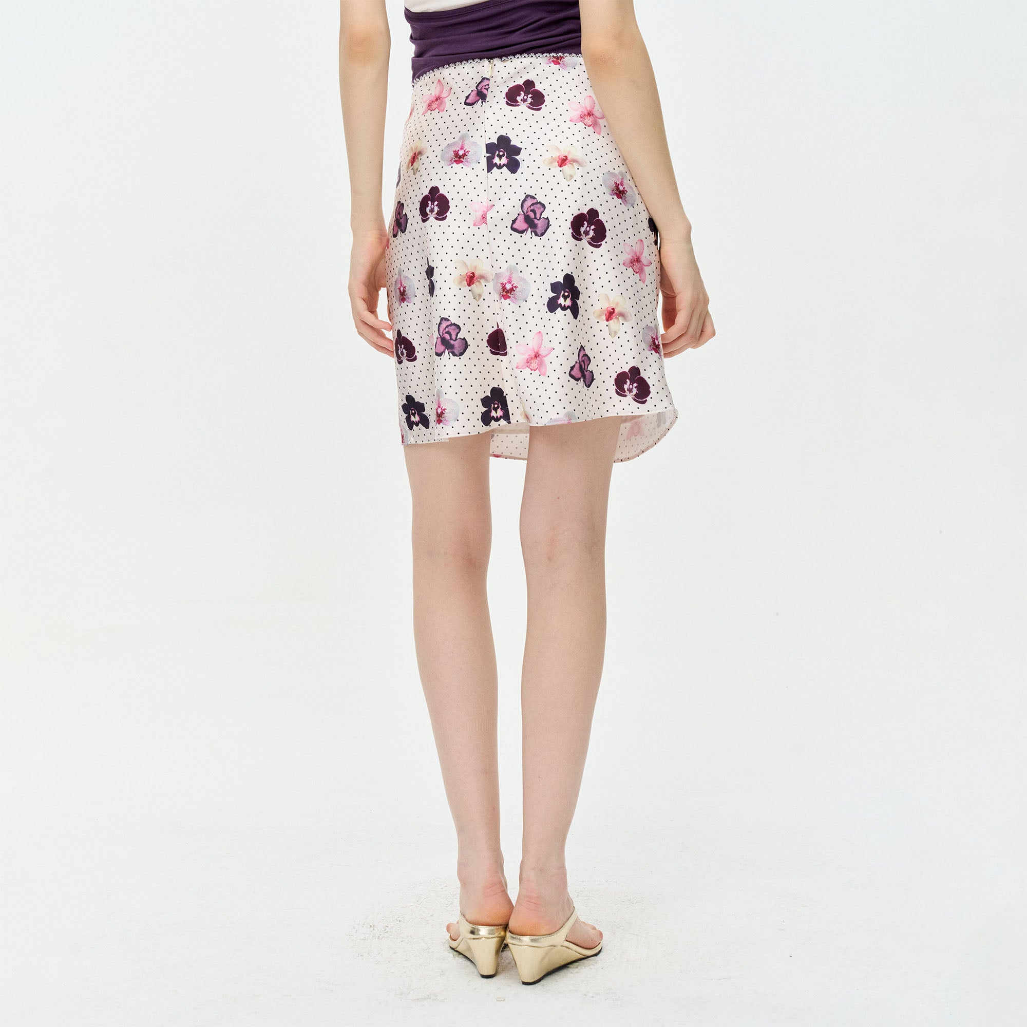 LEONSENSE Moth Orchid & Dot Mini Skirt
