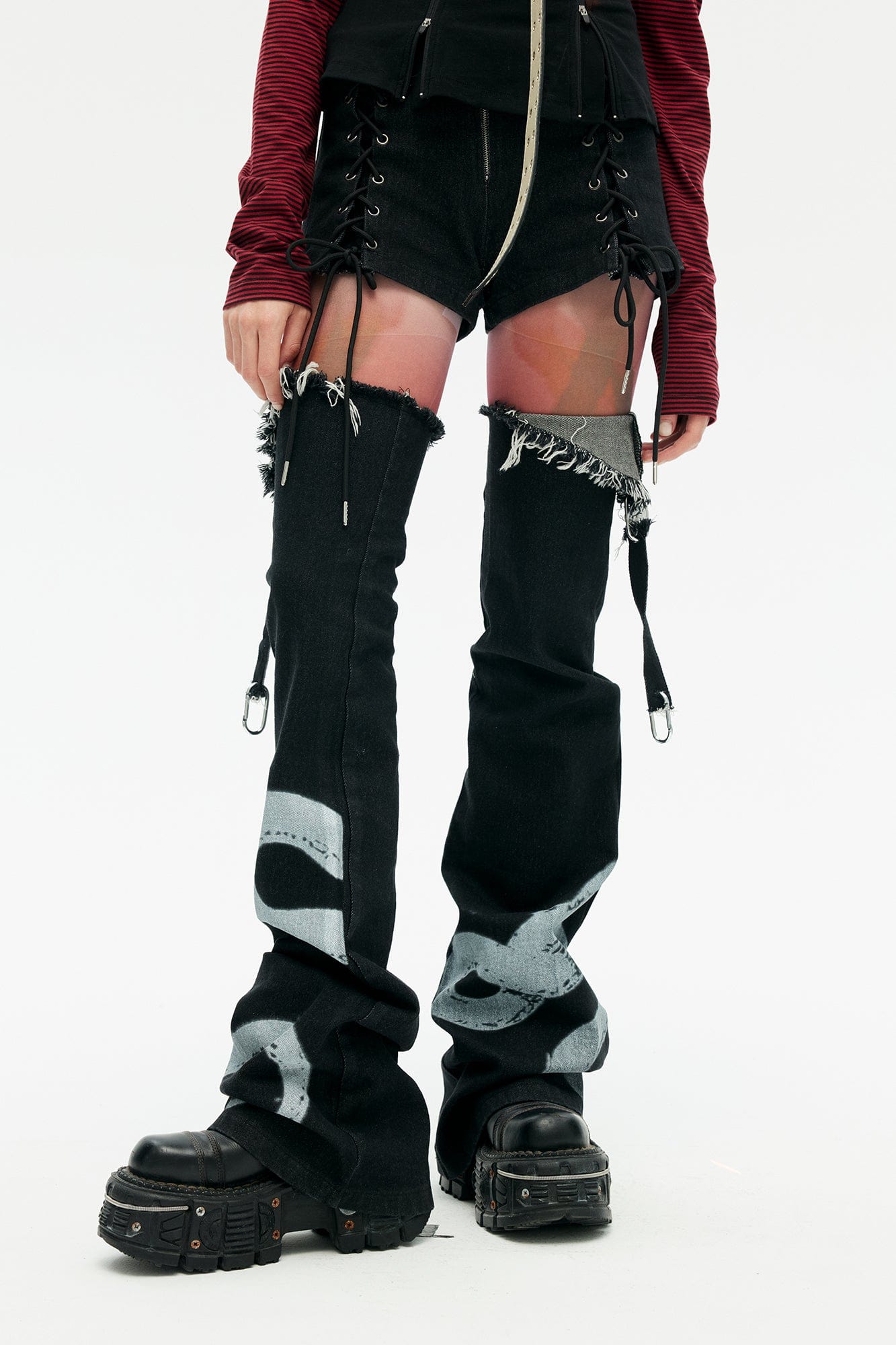 EMOHA Detachable Lace-Up Frayed Jeans