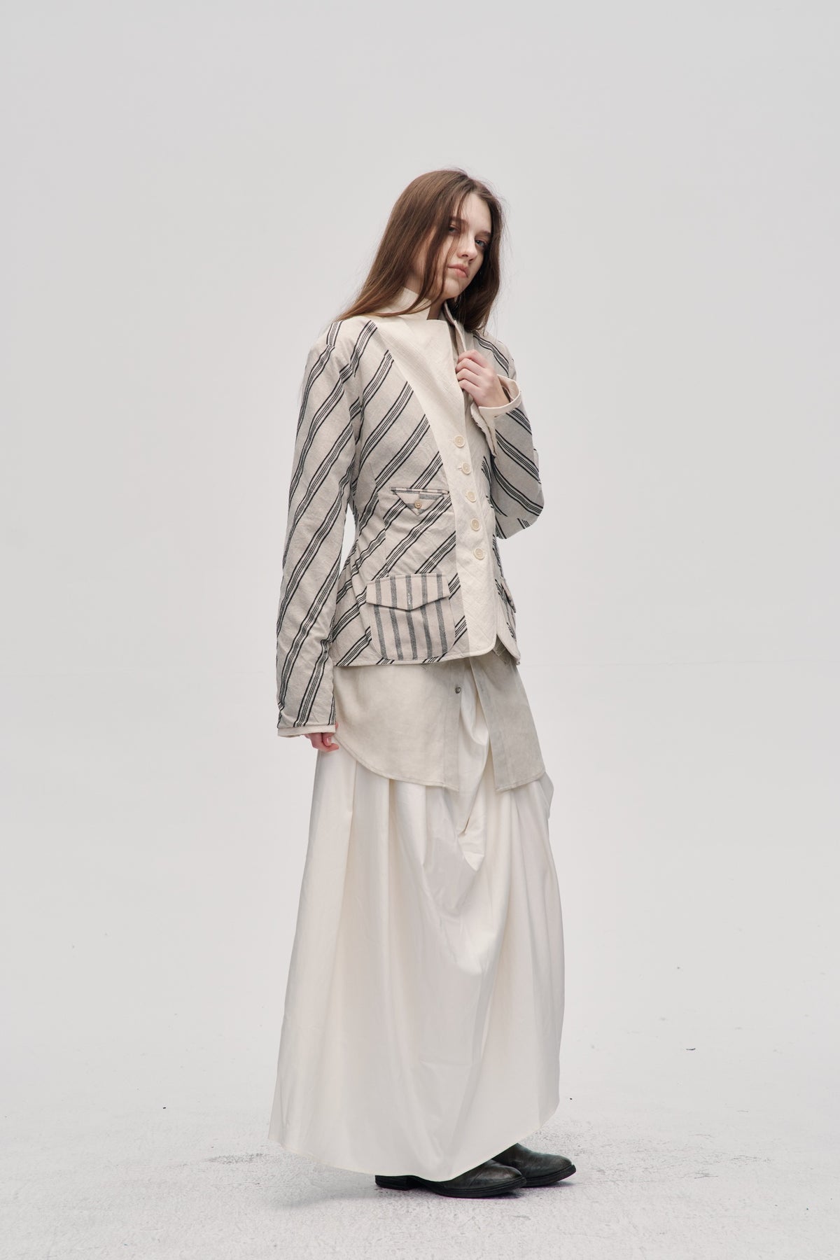 ILNya Nieternite Nifutur Reversible Spliced Notch-Lapel Jacket — full body
