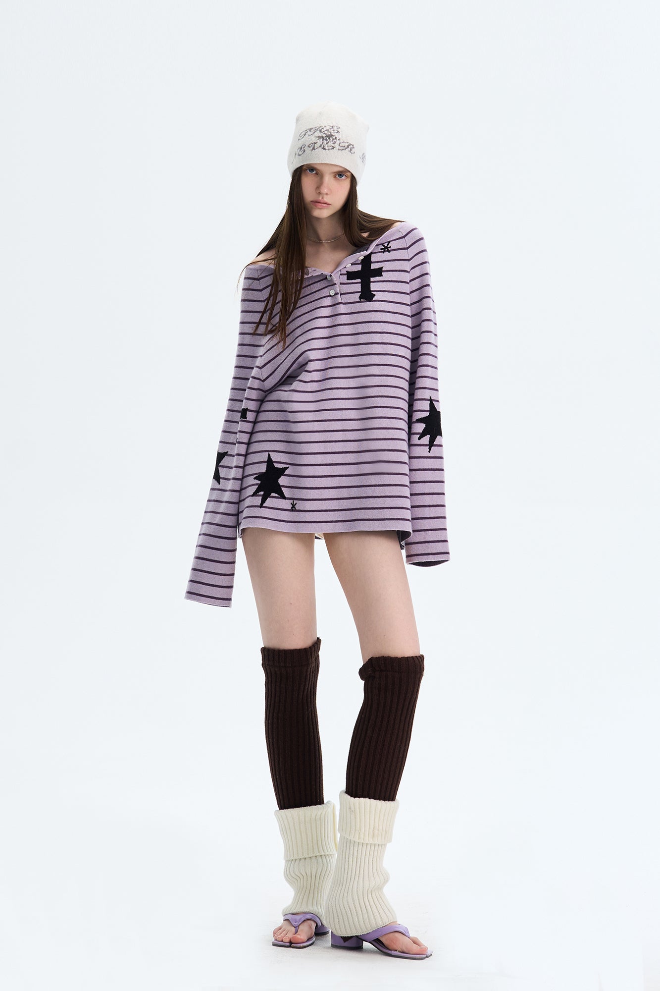 THE NEVERMORE Essential LOGO Graphic Beanie