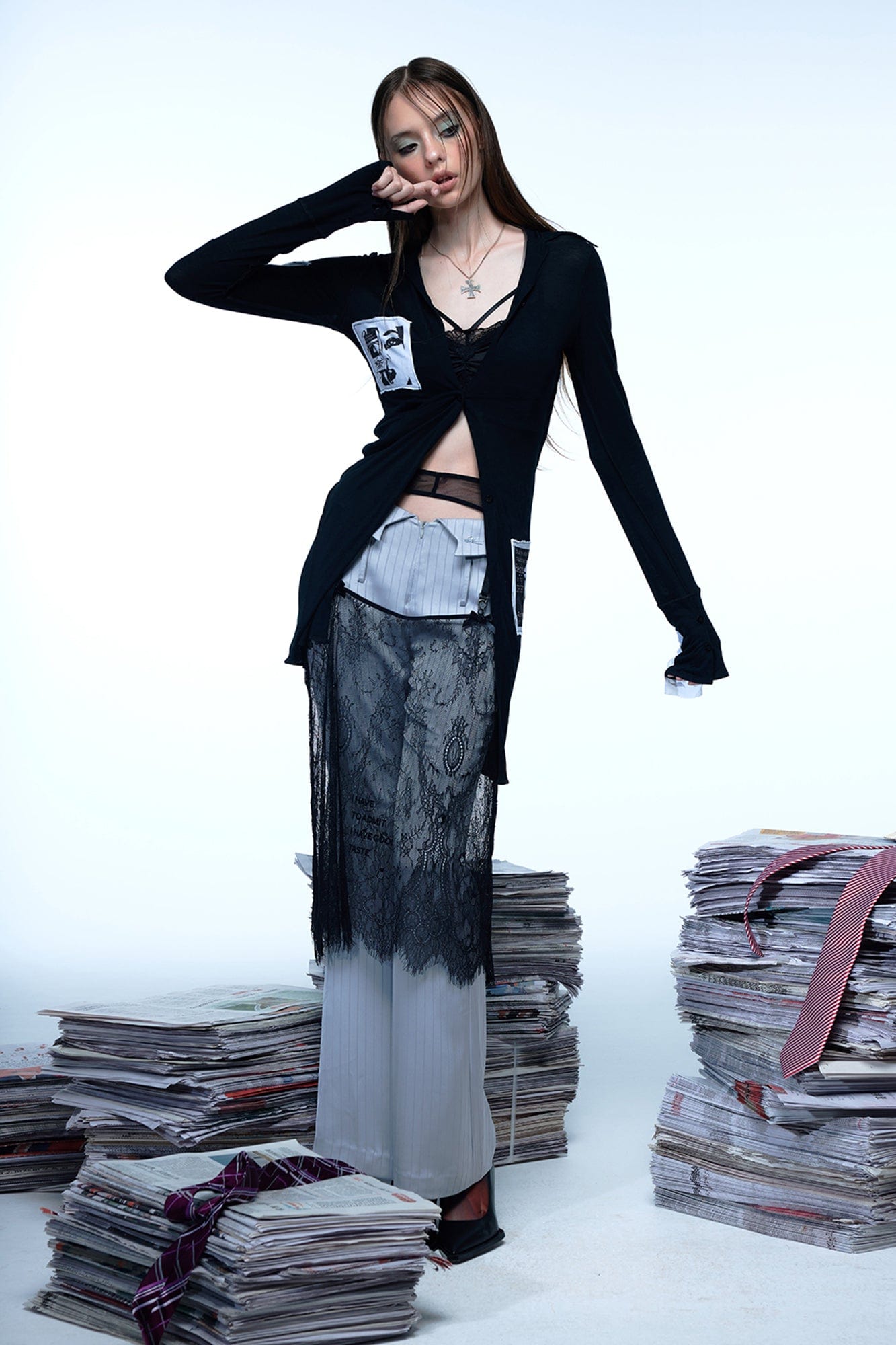 EMOHA Graphic Patch Sheer Cinched Longline Shirt