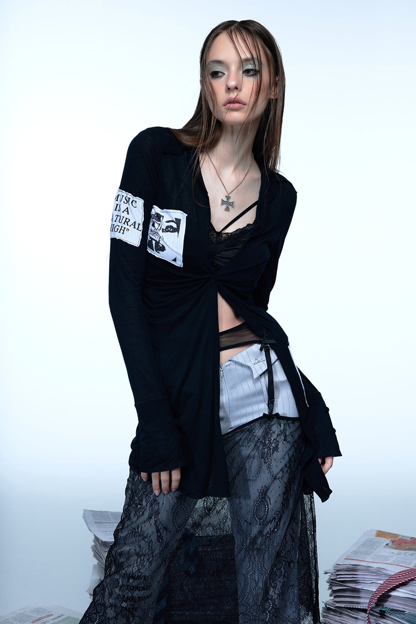 EMOHA Graphic Patch Sheer Cinched Longline Shirt