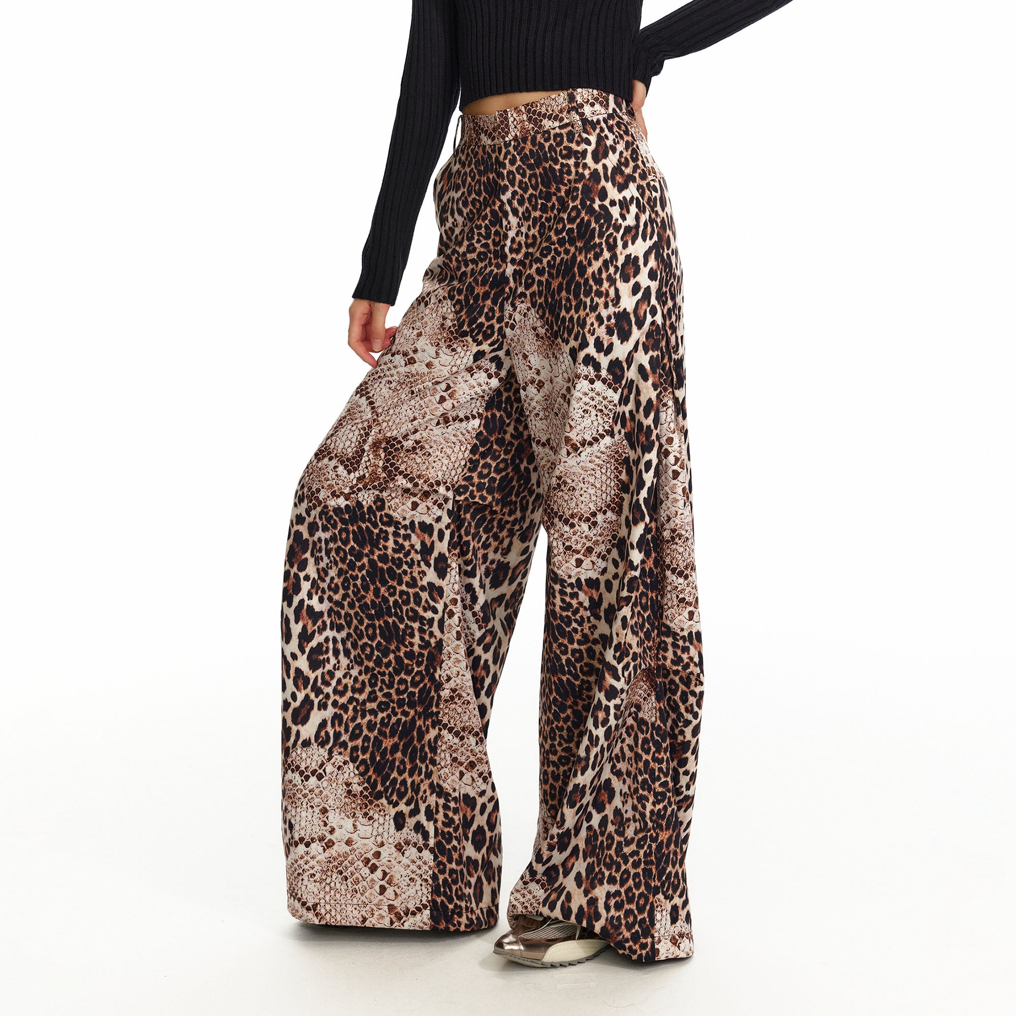 WHYNOTDANCE Leopard Full-Print Oversized Pants