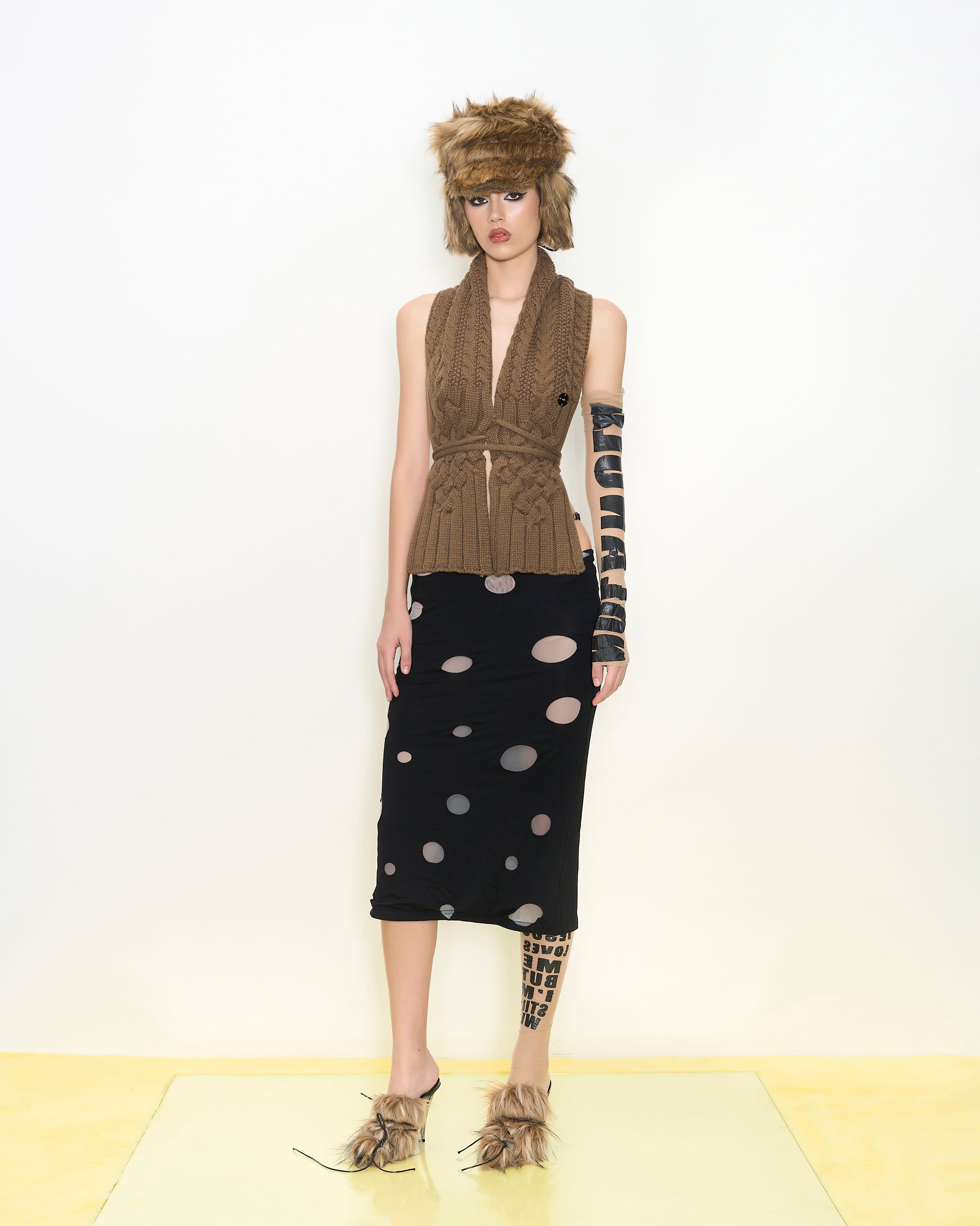 NEVER OFFEND L ANGEL Convertible Cable Knit Halter Vest