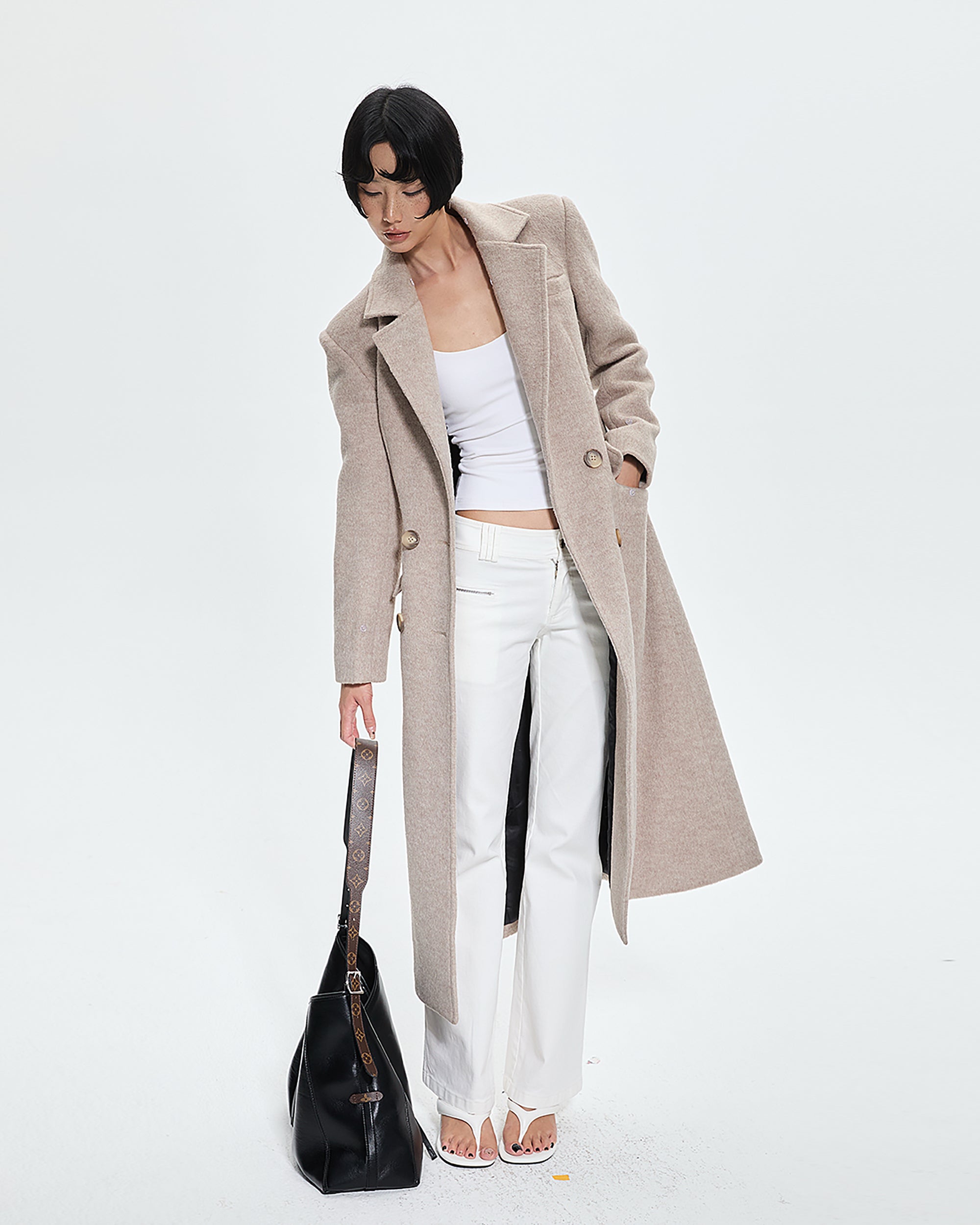 AE30 SAINT Double-Breasted Detachable Fuzzy Collar Coat