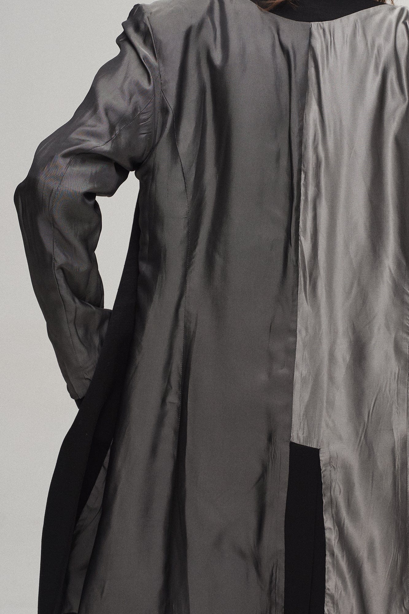 ILNya Nieternite Nifutur Reversible Armor-Sleeve Longline Blazer, premium urban and streetwear designers apparel on PROJECTISR.com, ILNya Nieternite Nifutur