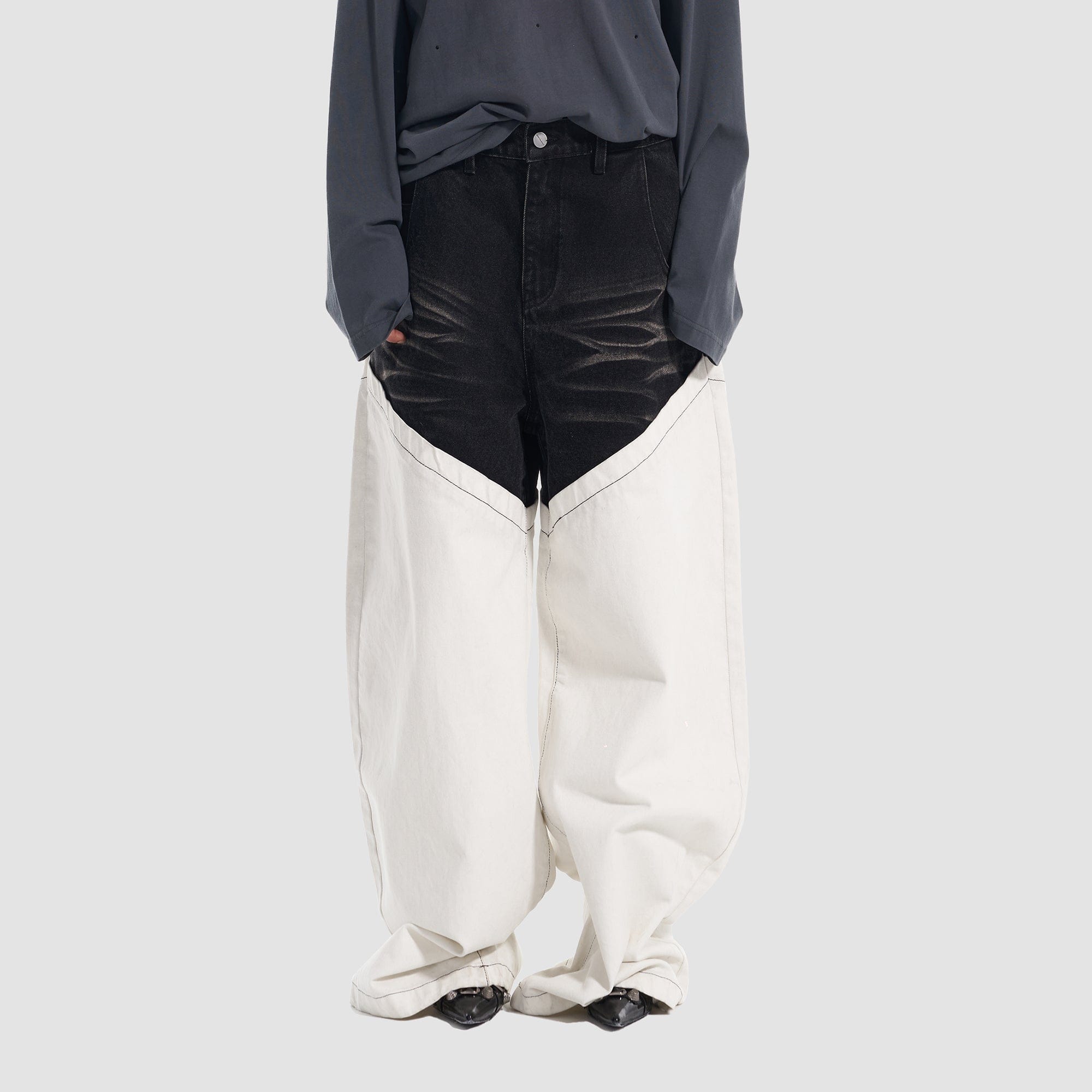 VANN VALRENCE Washed Contrast Panel Oversized Jeans