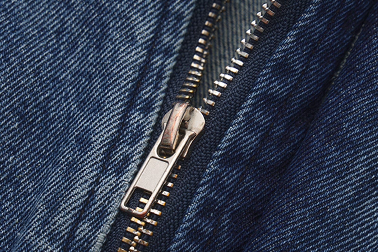 VANN VALRENCE Faded-Wash Paneled Denim Jacket