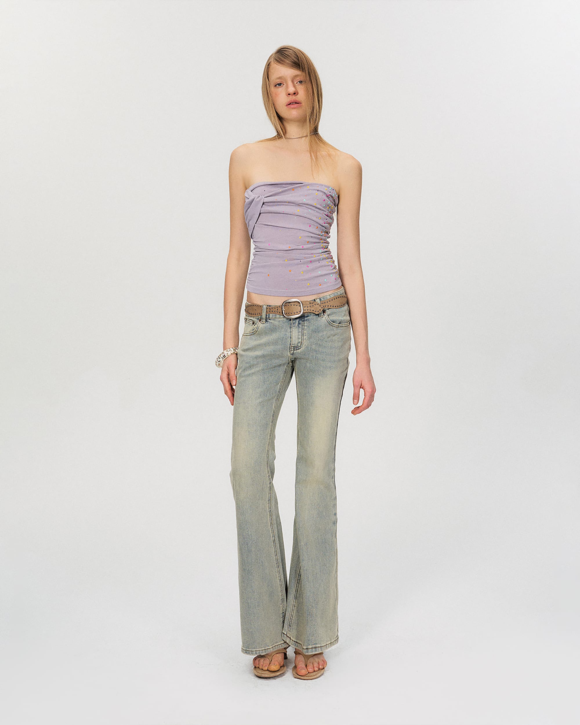 THE NEVERMORE Washed Low-Rise Flared Jeans