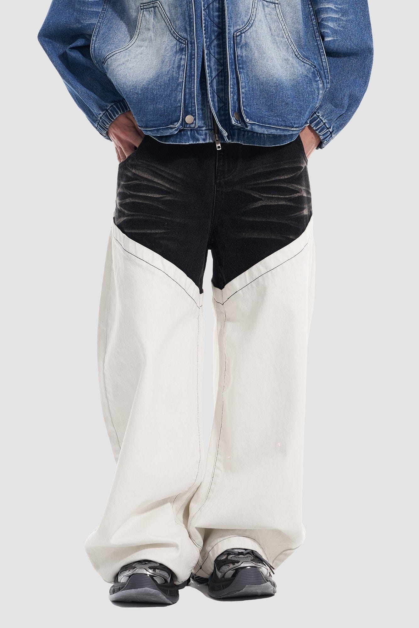 VANN VALRENCE Washed Contrast Panel Oversized Jeans