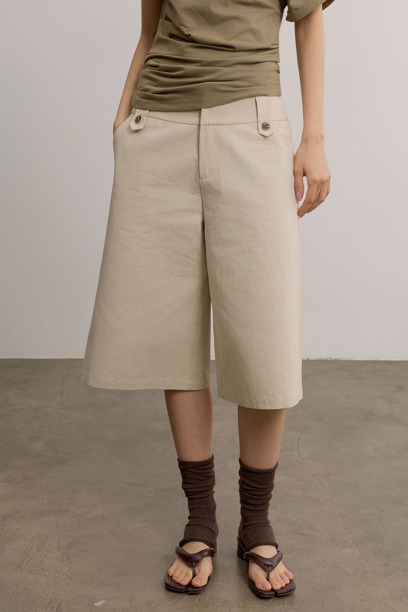 SAME FLOW Essential Straight-Leg Bermuda Shorts