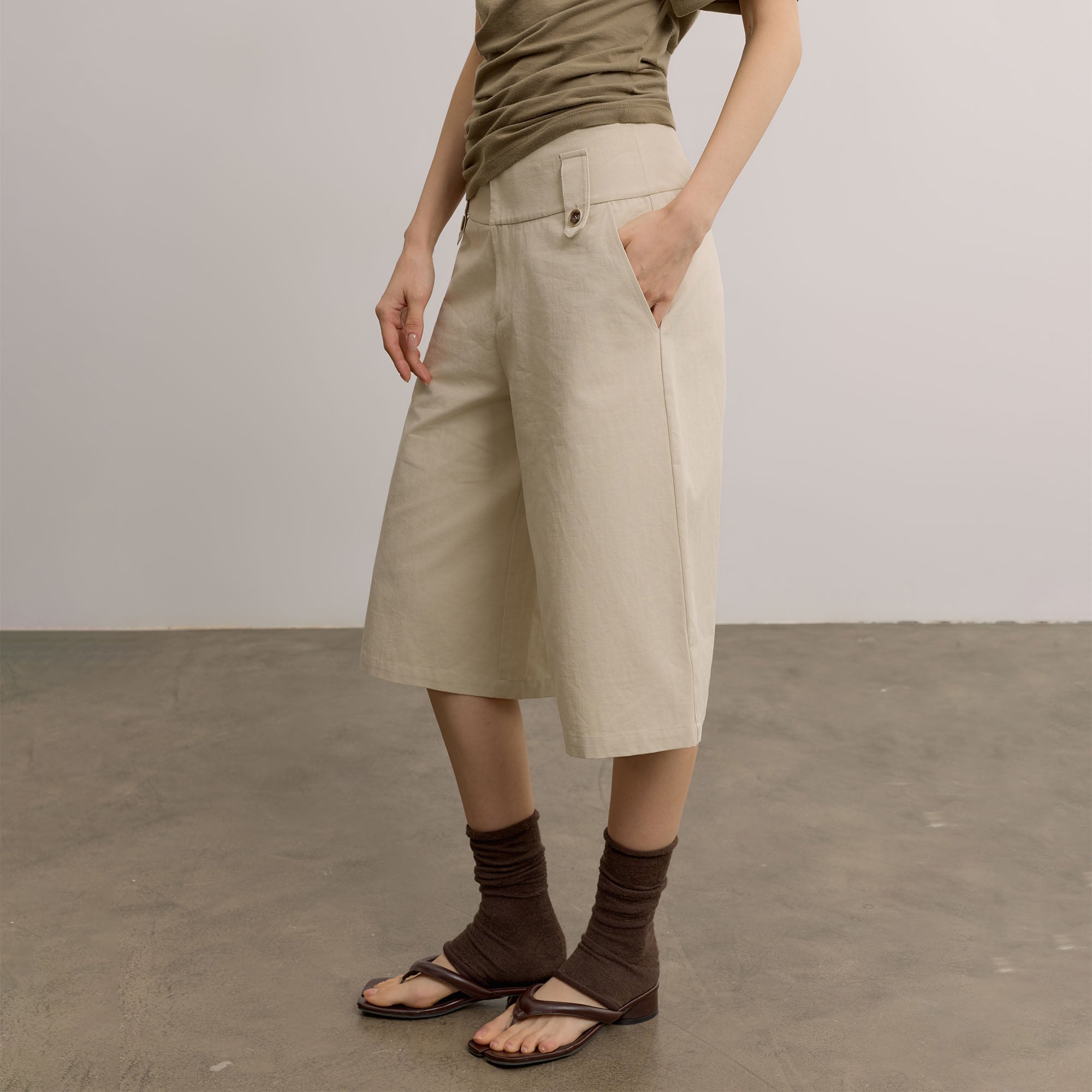 SAME FLOW Essential Straight-Leg Bermuda Shorts