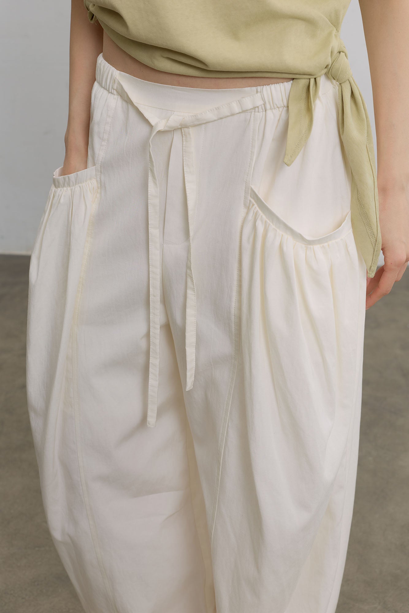 SAME FLOW Crinkled Linen-Blend Oversized Drawstring Pants