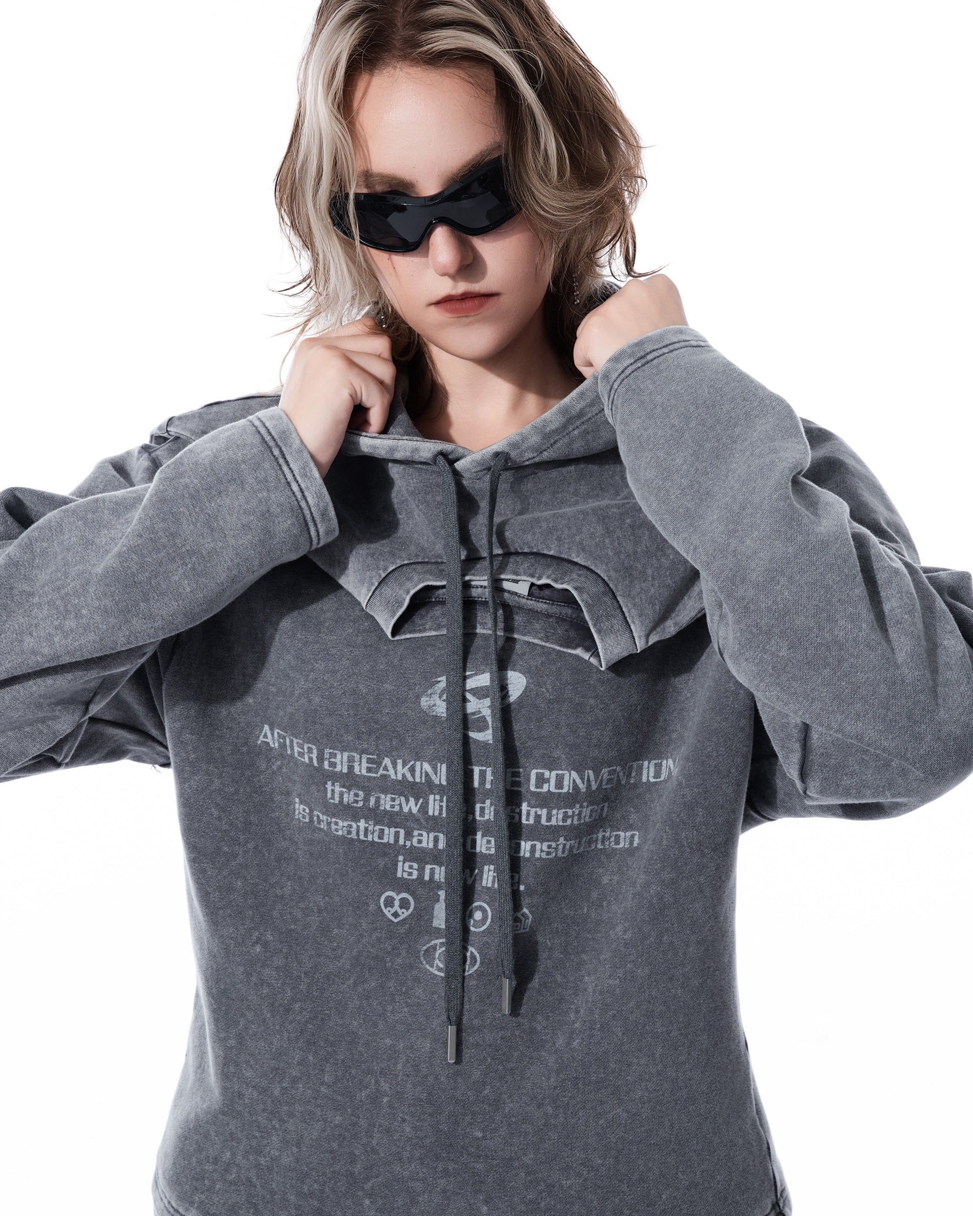 MOGONGSHE Washed Layered Shoulder-Paneled Hoodie