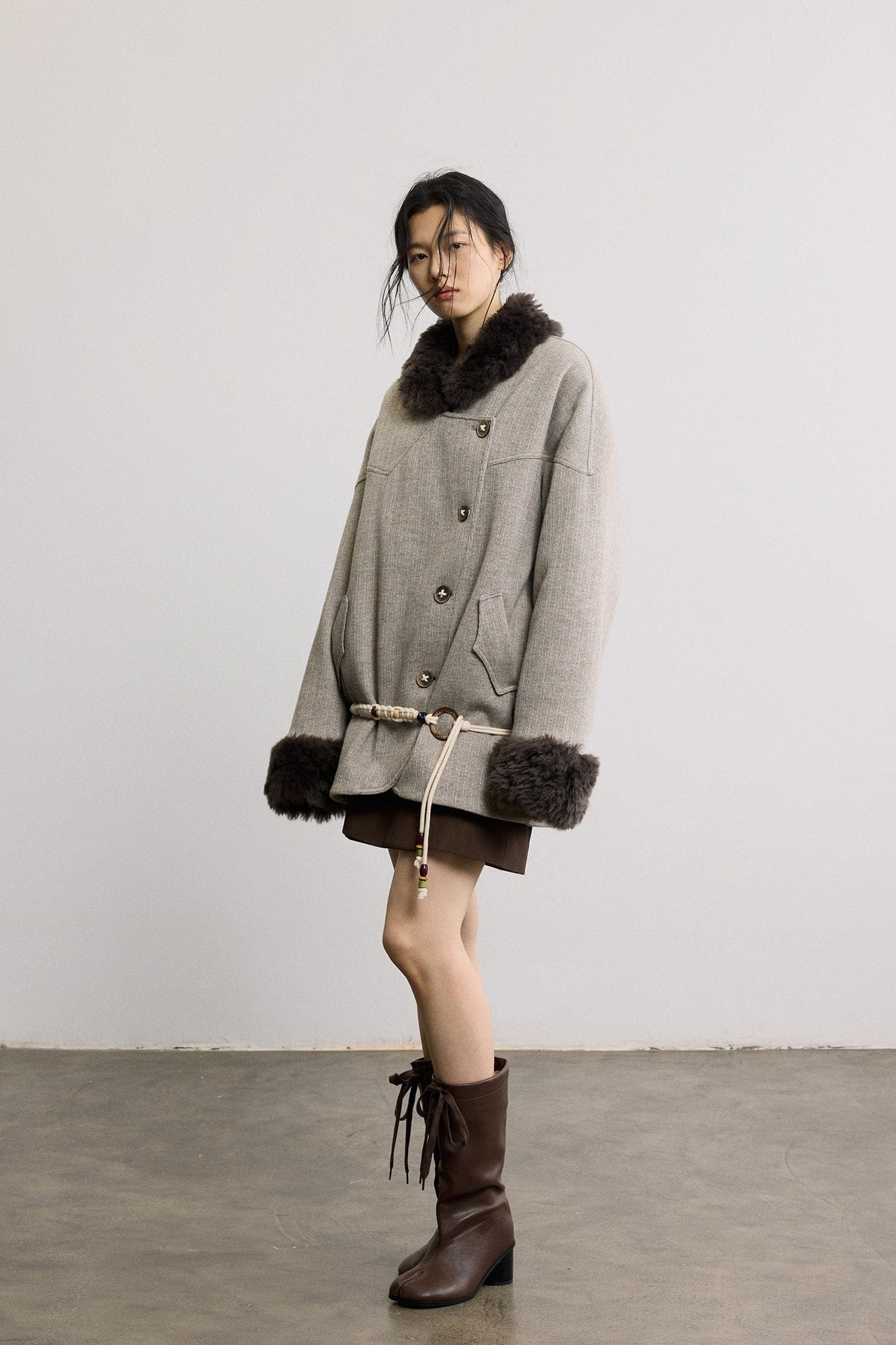 SAME FLOW Asym Faux Fur Trim Paneled Jacket