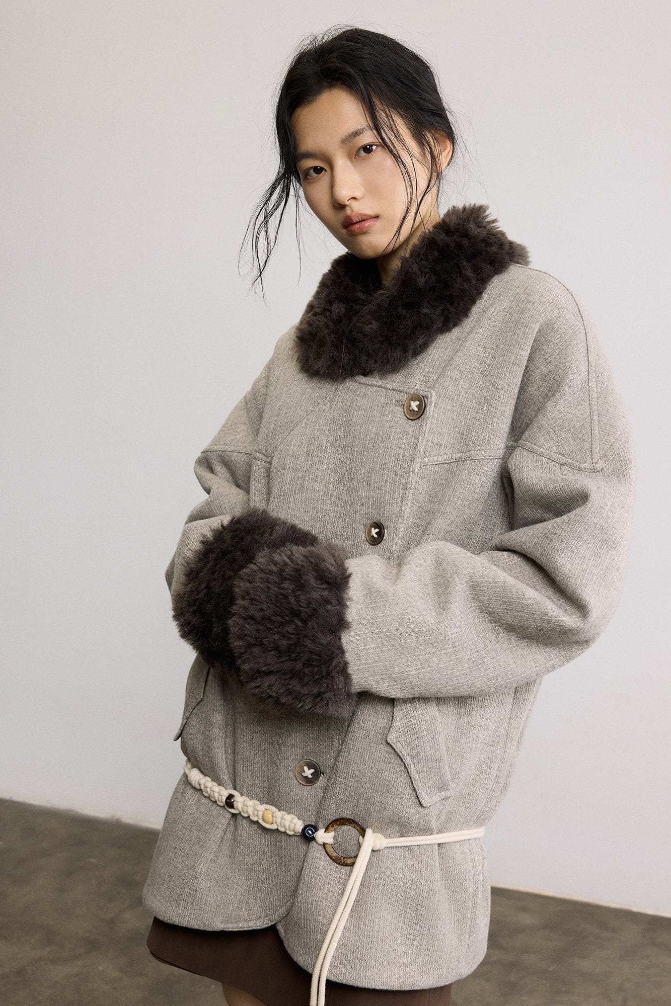 SAME FLOW Asym Faux Fur Trim Paneled Jacket