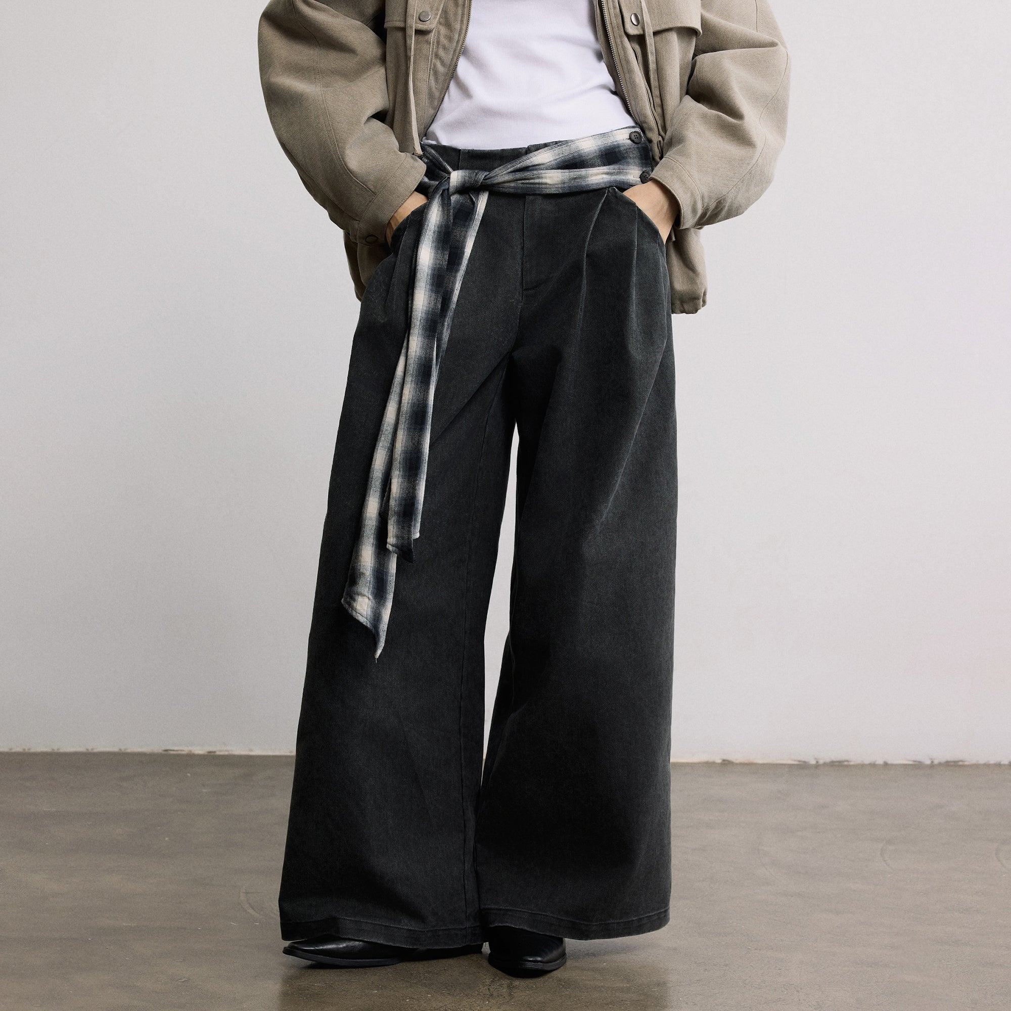SAME FLOW Plaid Belt Pleated Wide-Leg Pants