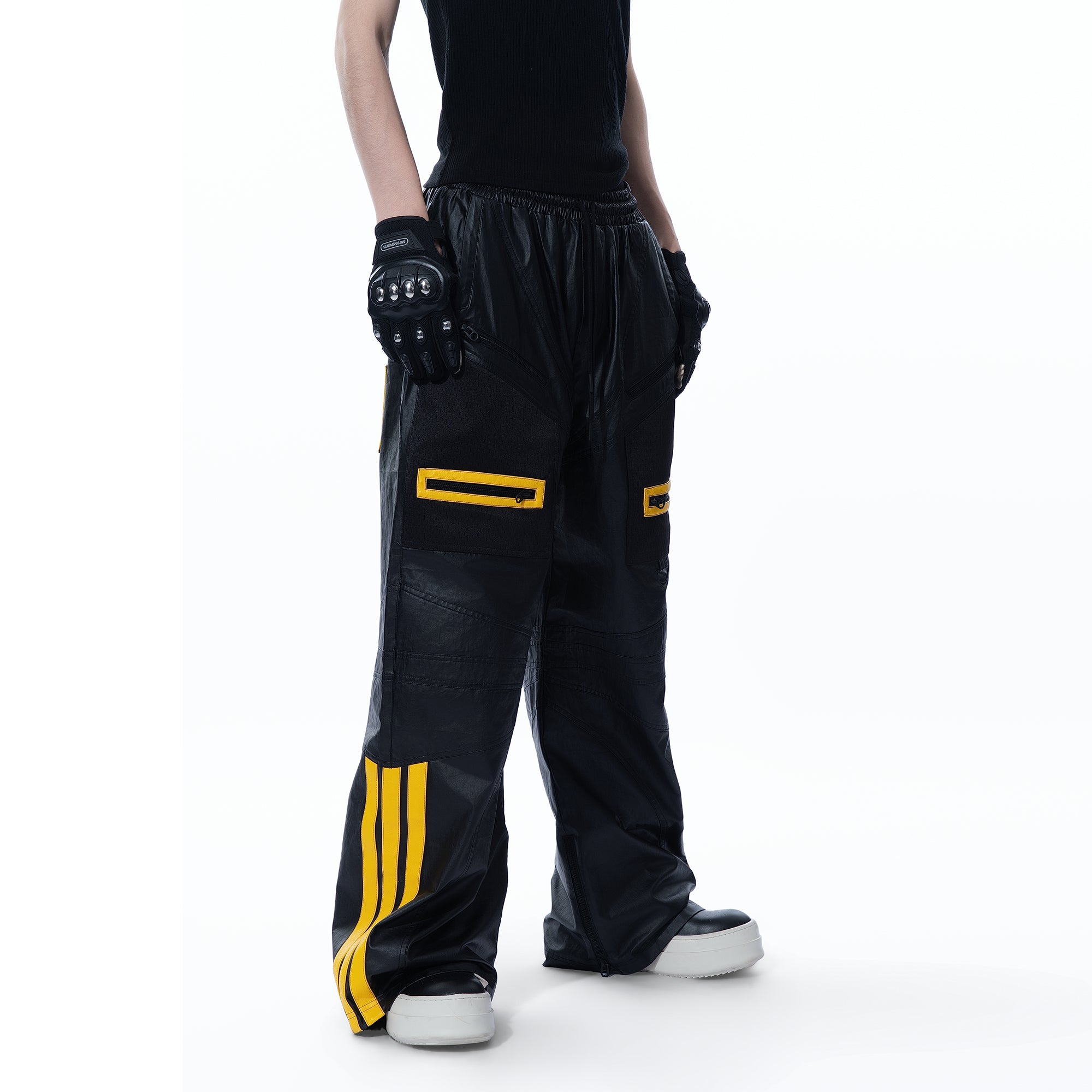 MOGONGSHE Contrast Stripe PU Wide-Leg Pants