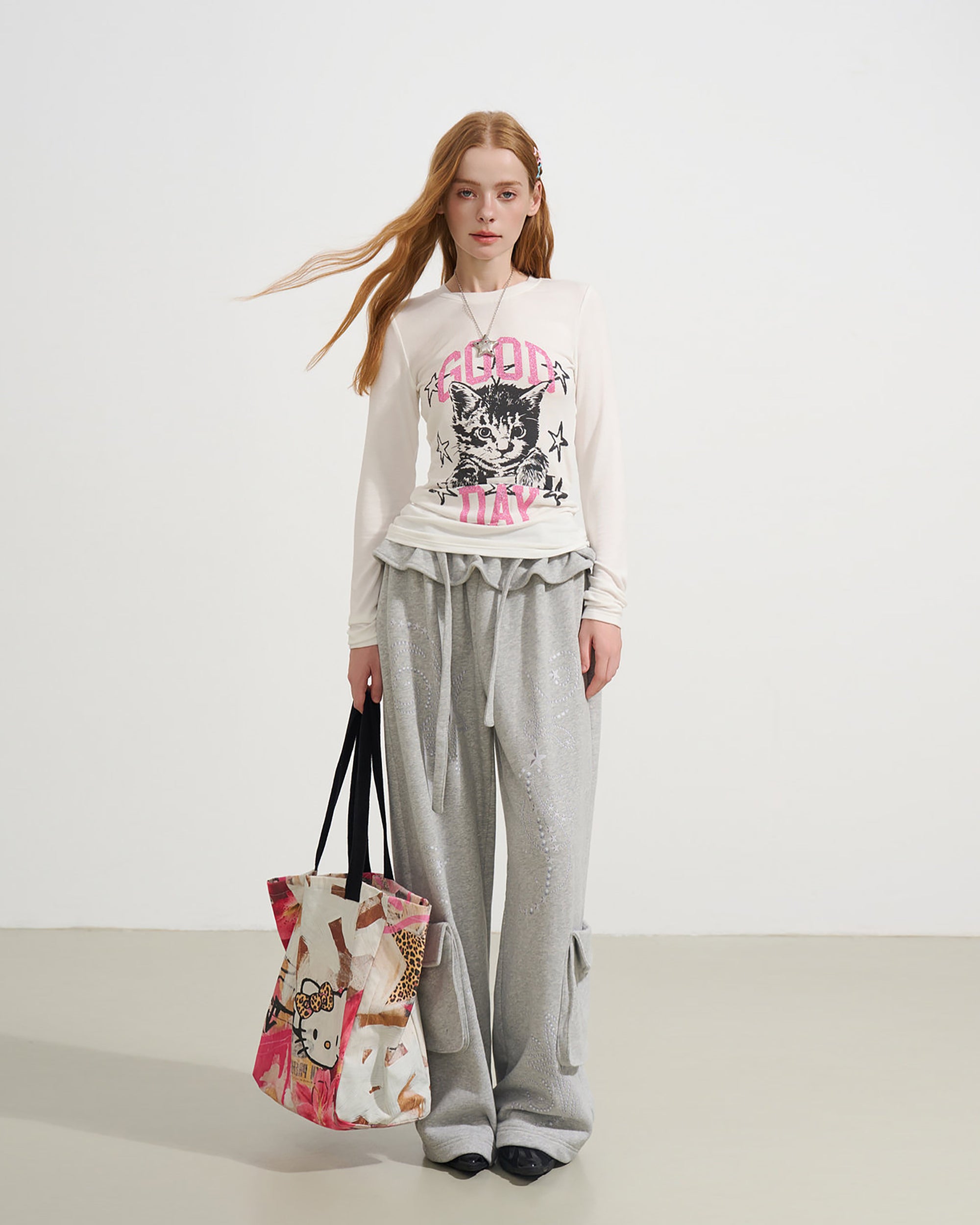 SOFITTE Ruffle-Waist Elastic Cargo Sweatpants