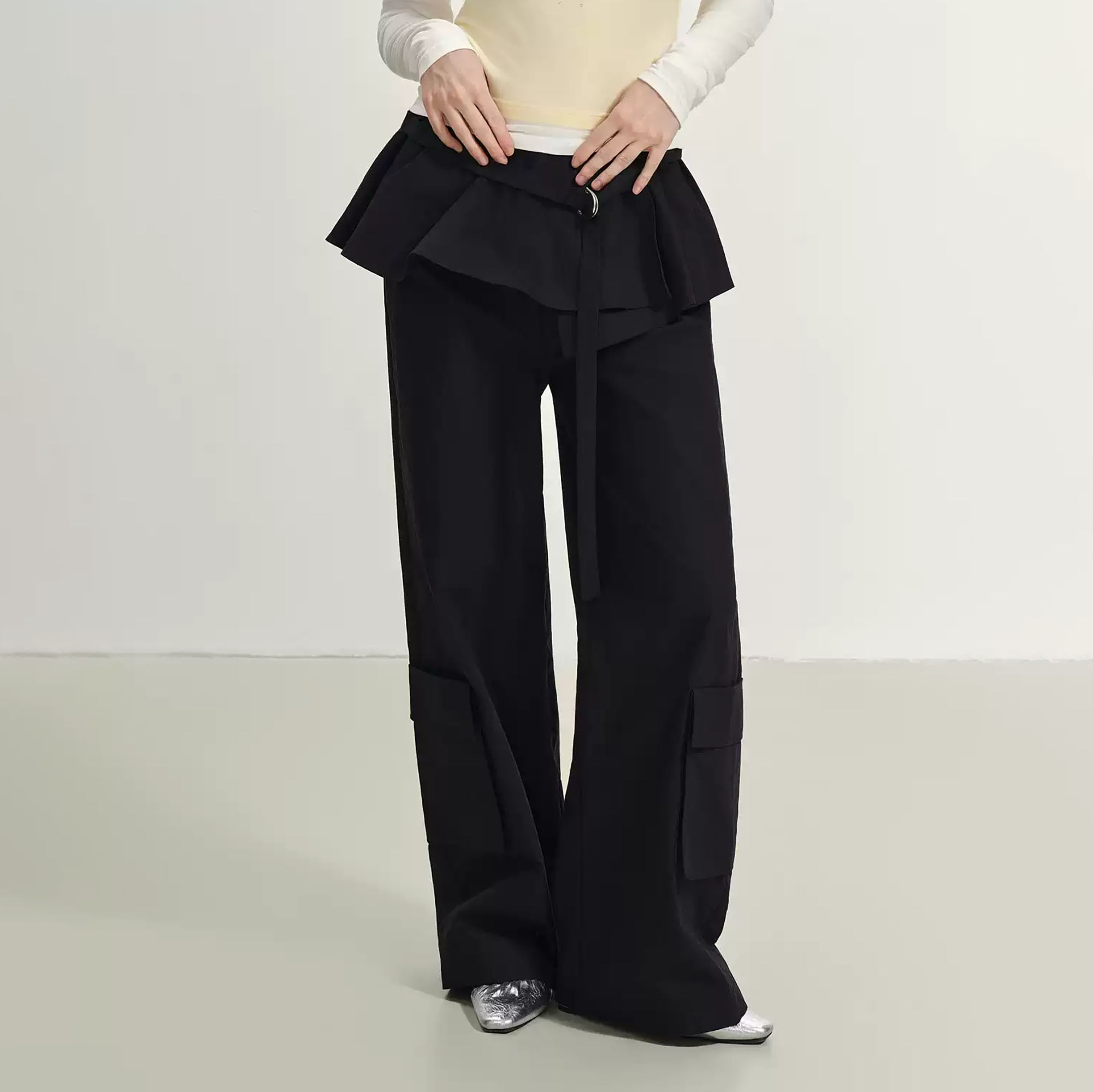 SOFITTE Peplum Layer Cargo Wide-Leg Pants