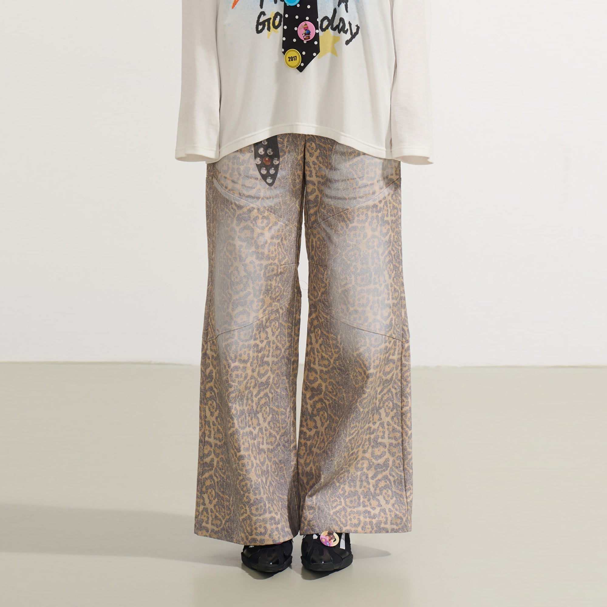 SOFITTE Distressed Leopard Full-Print Straight-Leg Pants