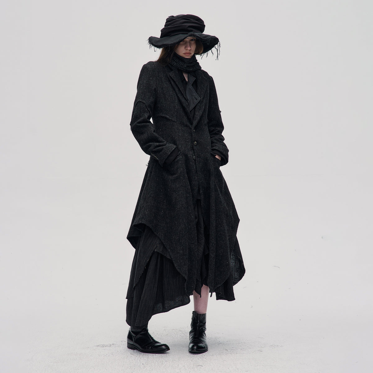 ILNya Nieternite Nifutur Wool-Blend Spliced Notch Lapel Coat