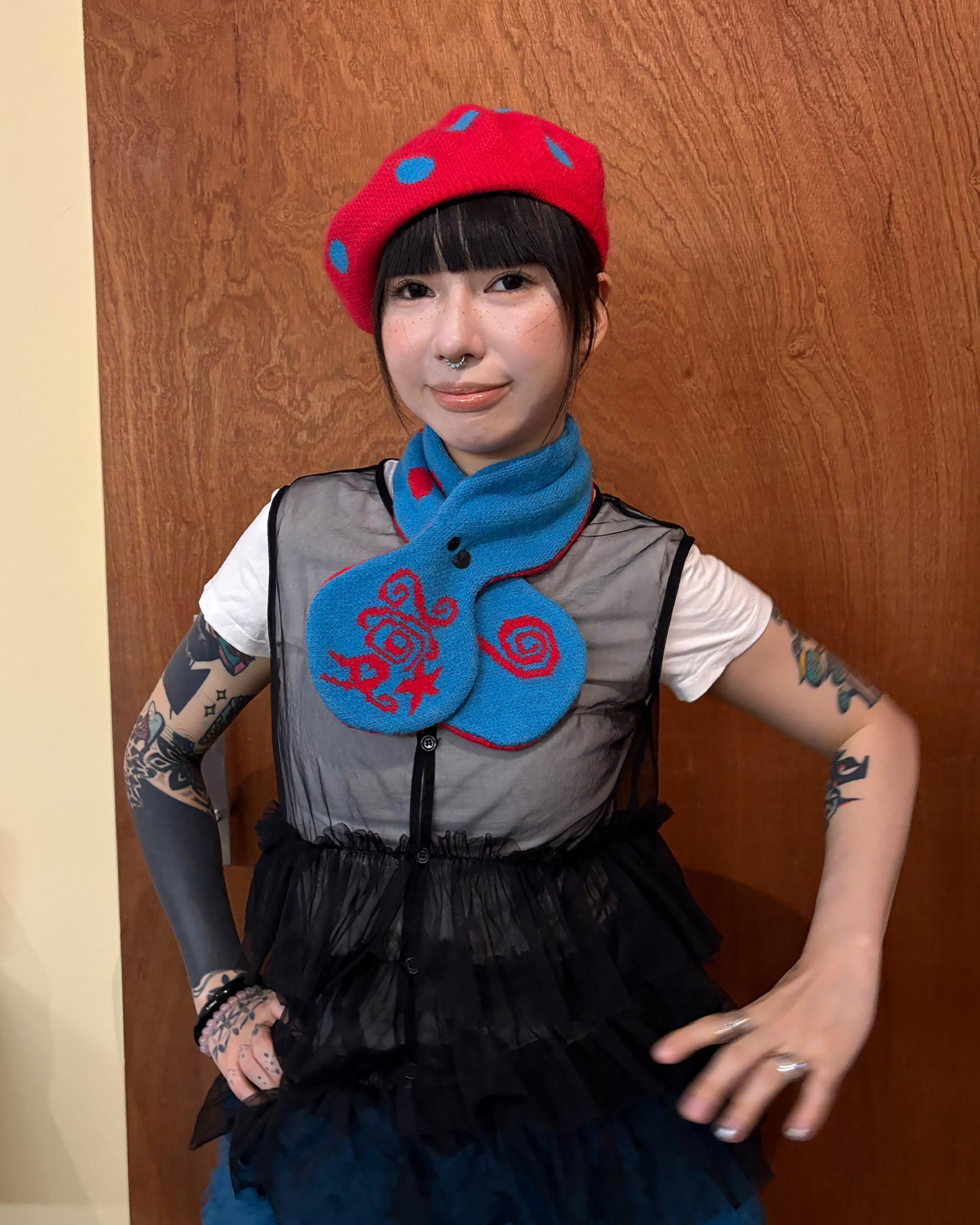 UNSOCIAL NIGHT Reversible Graphic Polka-Dot Knit Beret & Scarf