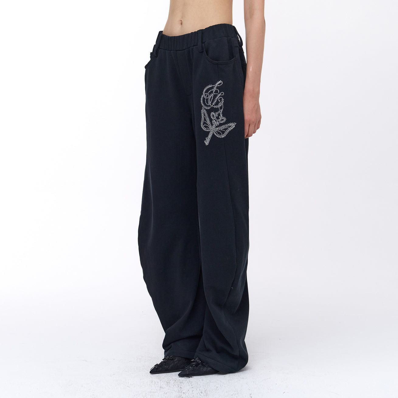 FAYCHUI Diamond Floral Embellished Oversized Sweatpants