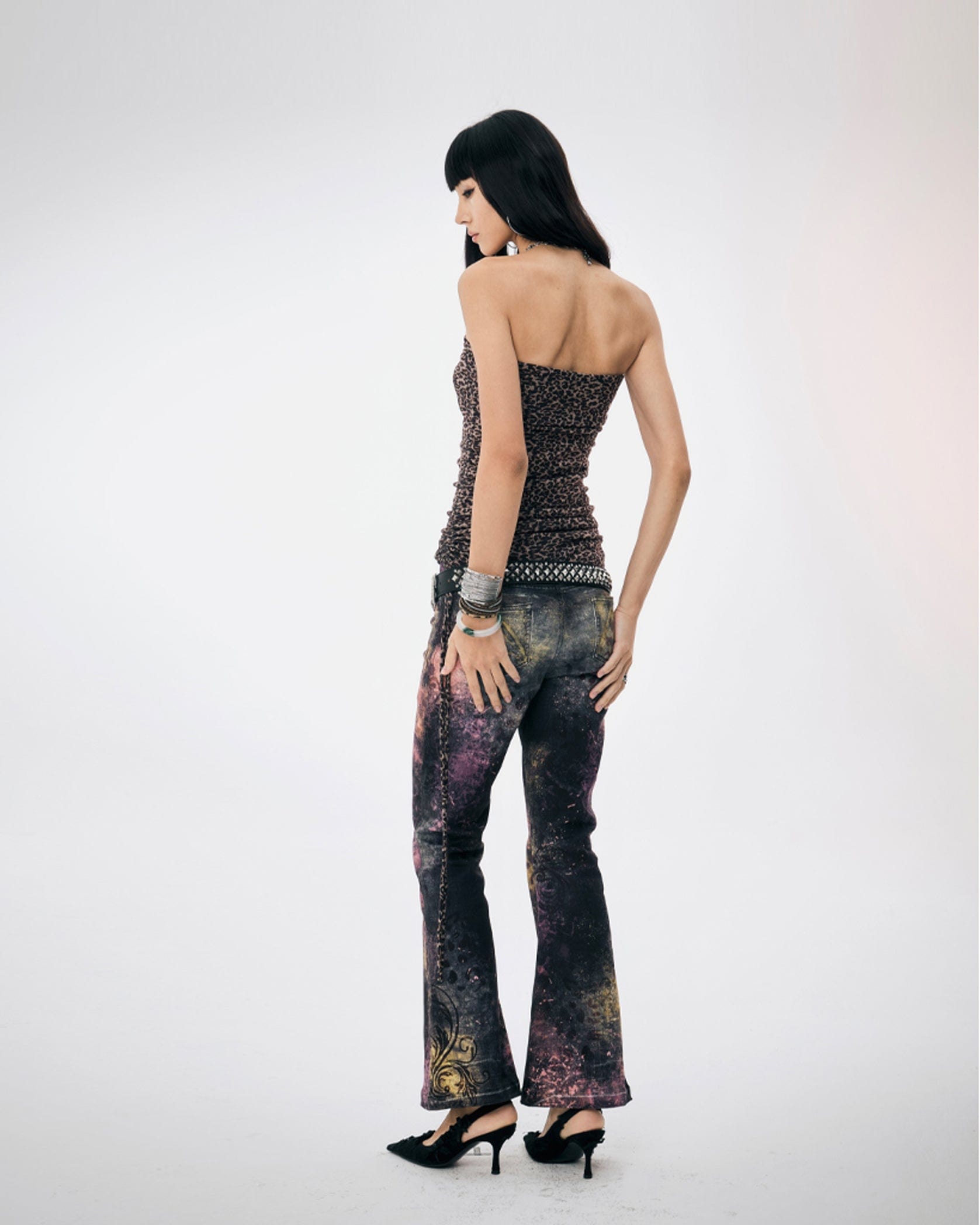 FAYCHUI Graffiti Leopard Full-Print Flared Jeans