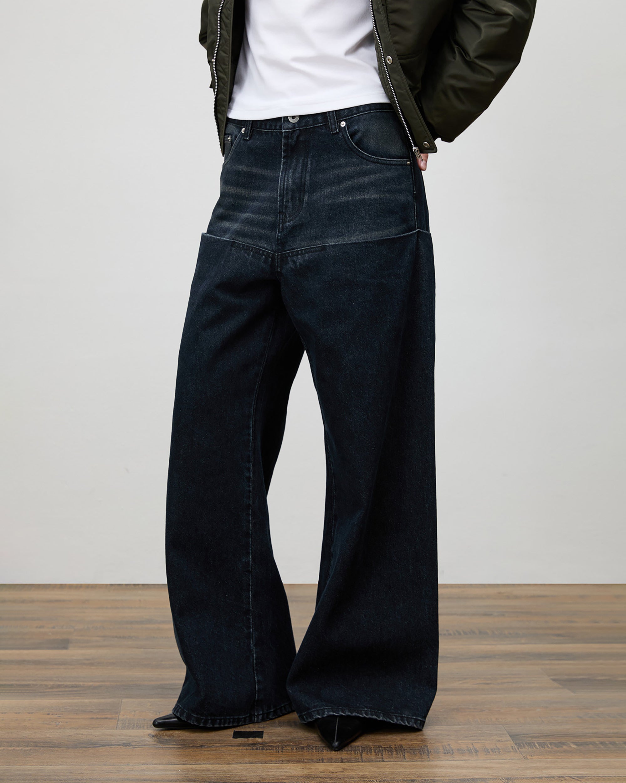 COMMAND N Washed Contrast-Panel Jeans