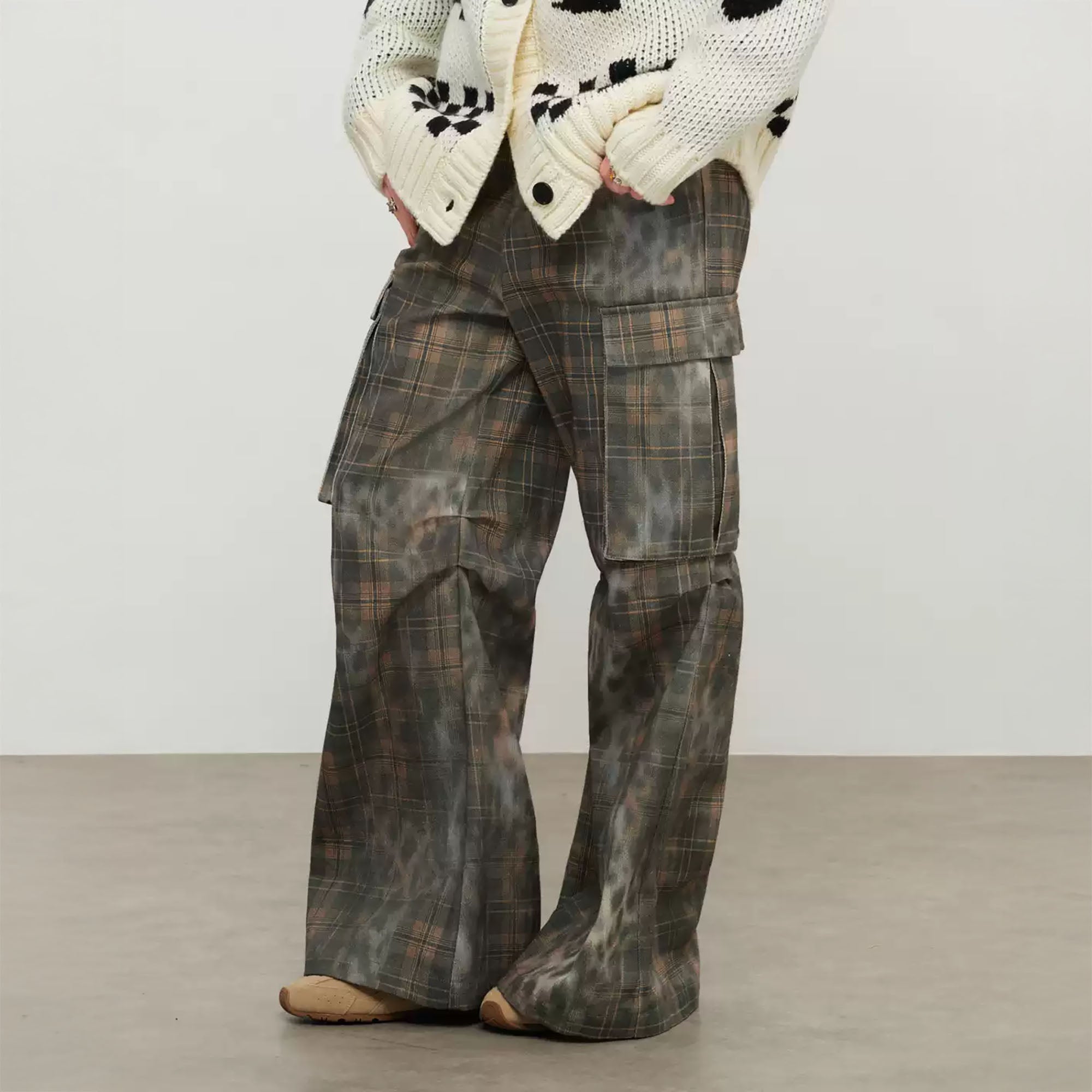 SOFITTE Leopard Plaid Straight-Leg Cargo Pants