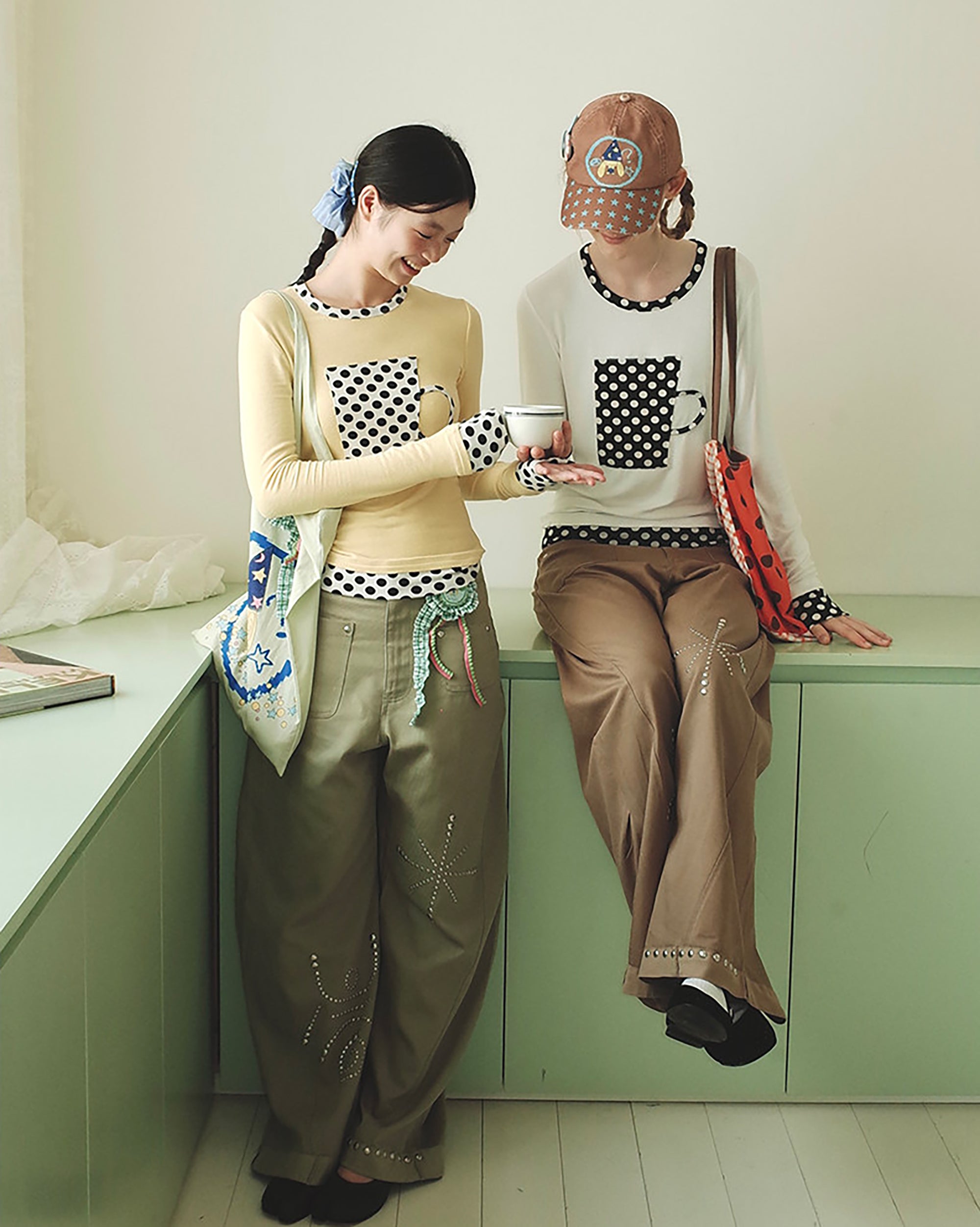 UNSOCIAL NIGHT Retro Rivet Low-Rise Barrel Pants