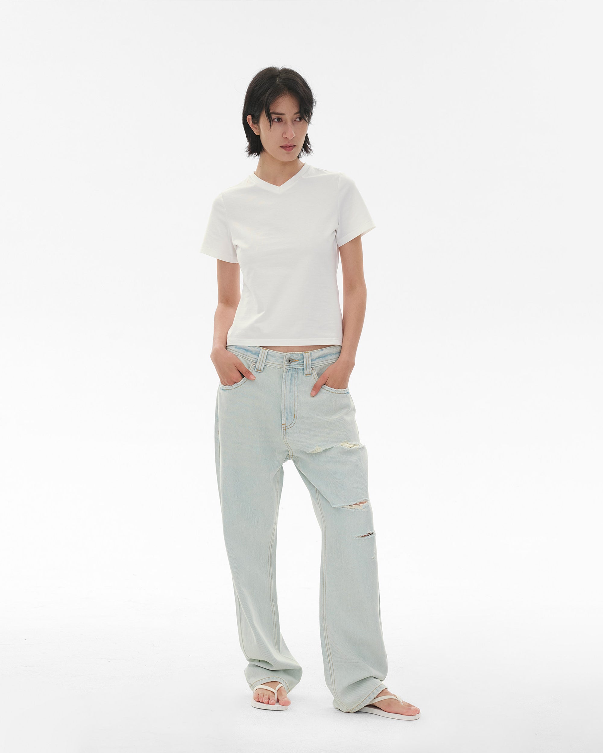 COMMAND N Light Wash Distressed Straight-Leg Jeans