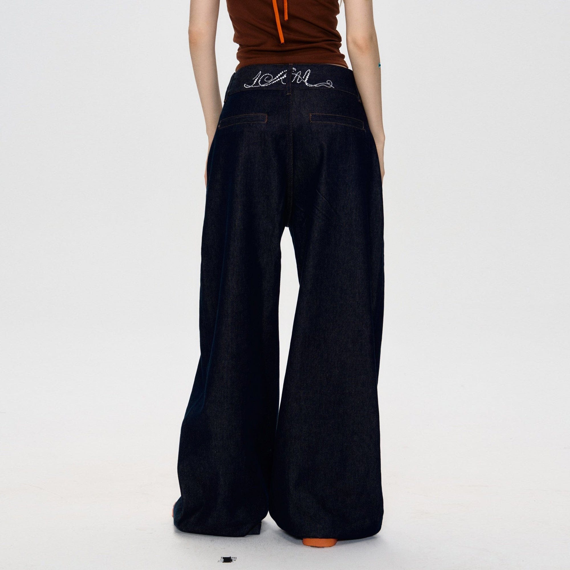 10AMSOTIIIIIIRED Wave Diamond Curved Wide-Leg Jeans