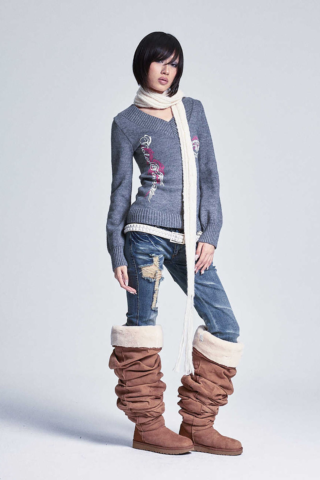 NONAME SPACE Retro Printed V-Neck Bishop Sleeve Sweater