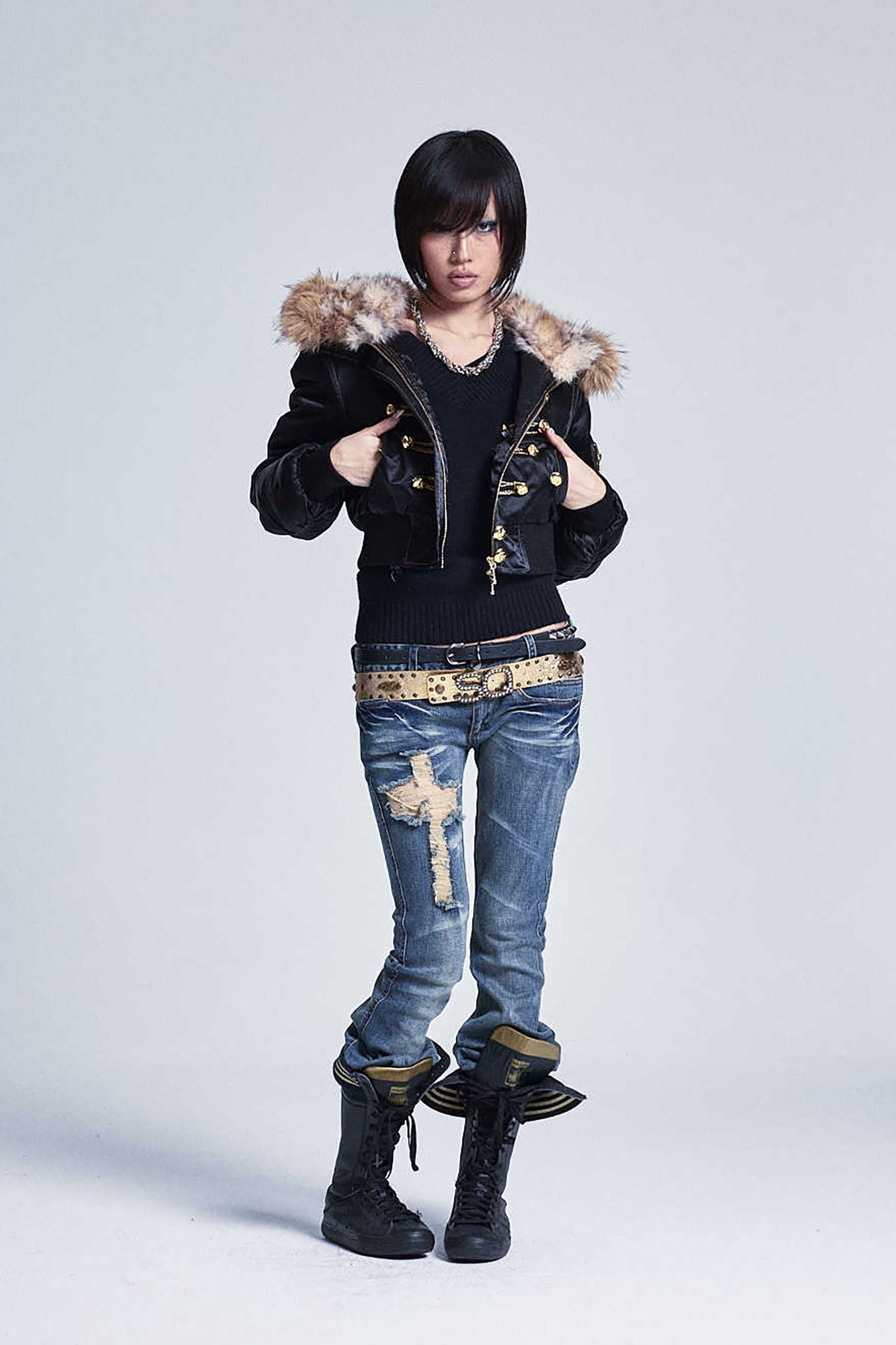 NONAME SPACE Retro Gold-Button Fur-Trim Bomber Jacket