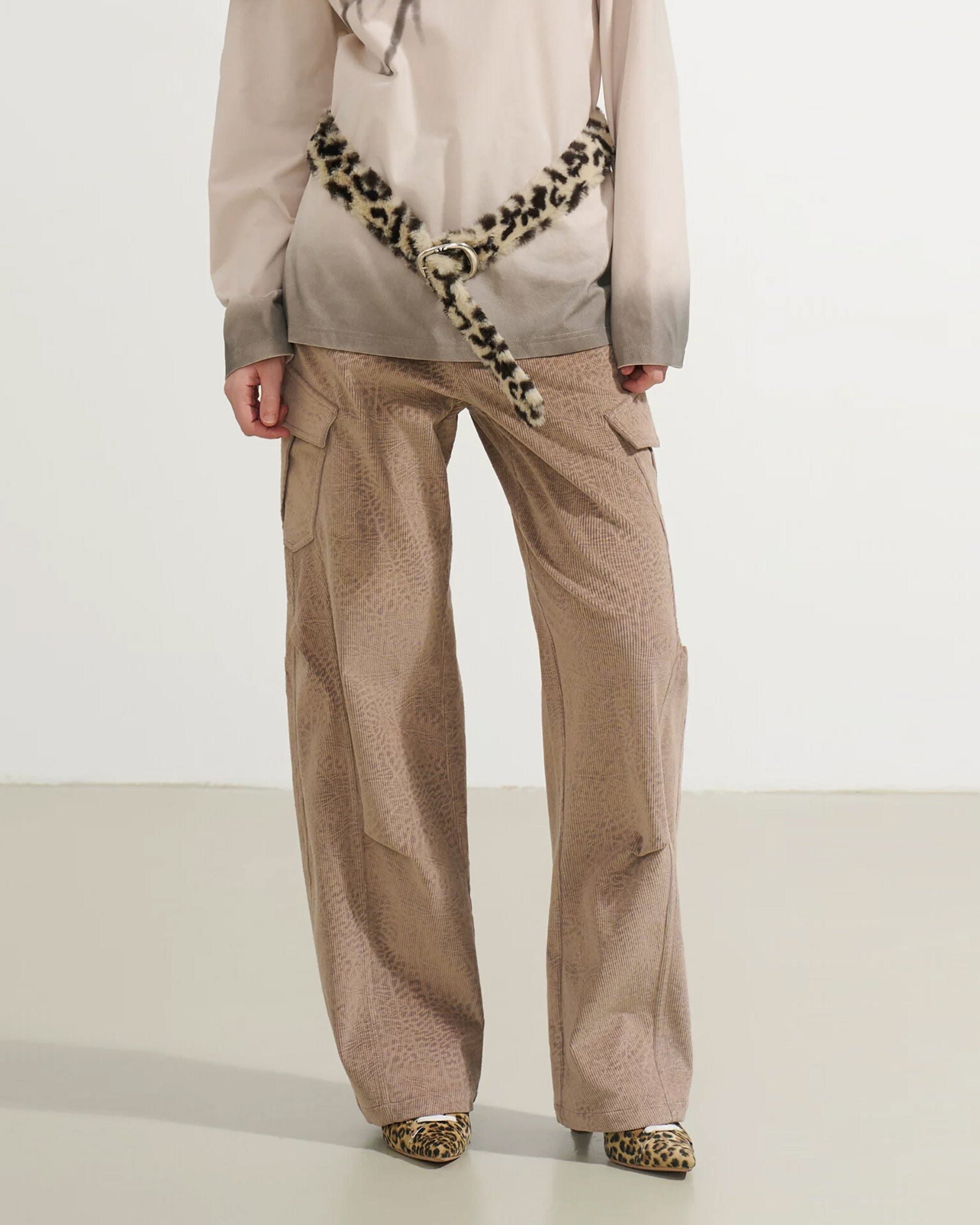 SOFITTE Retro Gradient Leopard Full-Print Pants