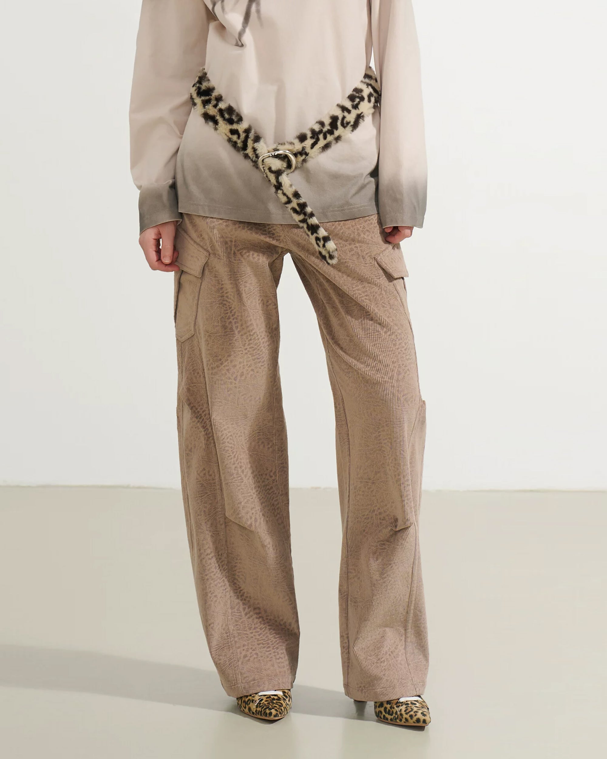 SOFITTE Retro Gradient Leopard Full-Print Pants