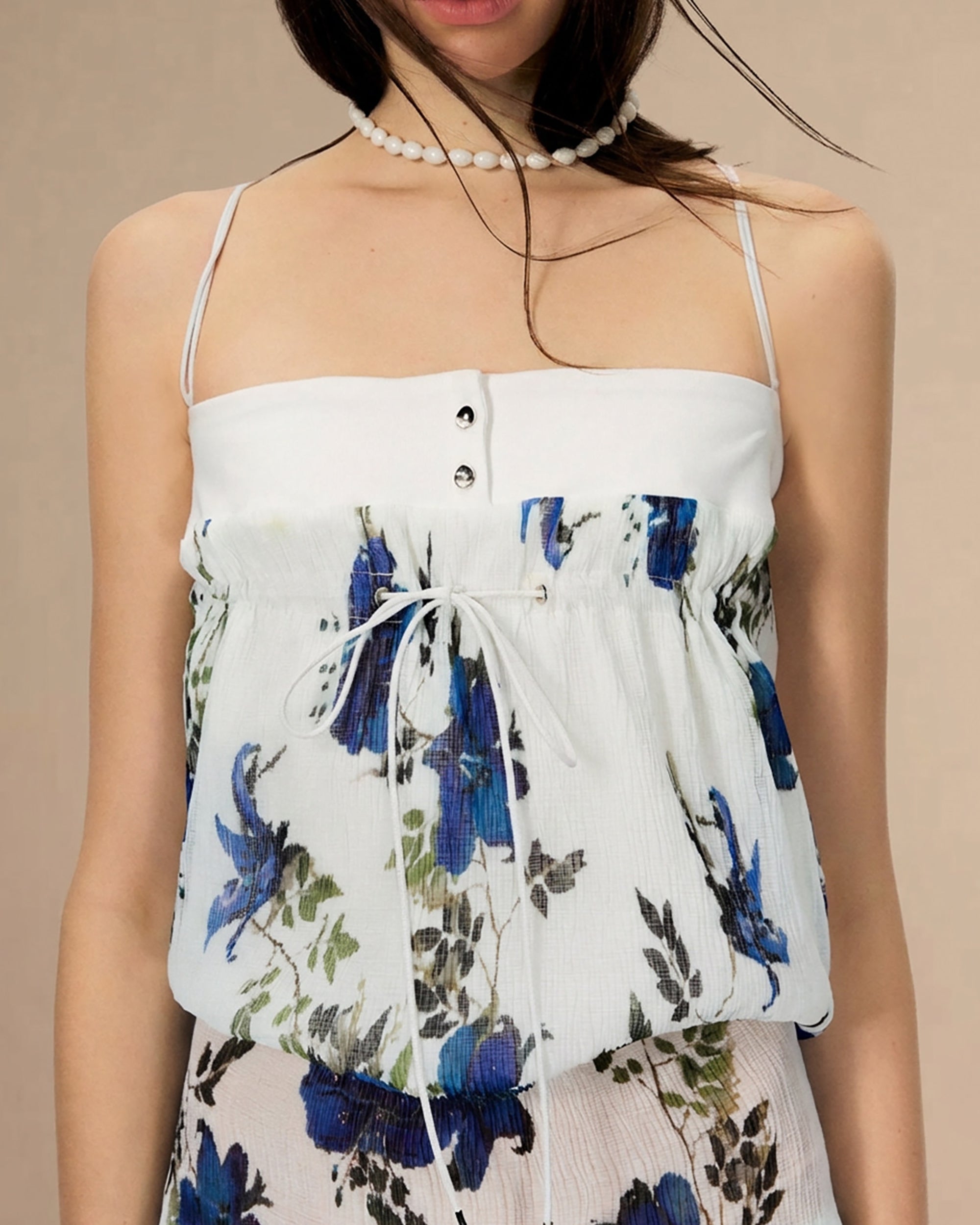 THE NEVERMORE Floral-Print Cami Top And Ruffle Mini Skirt Set