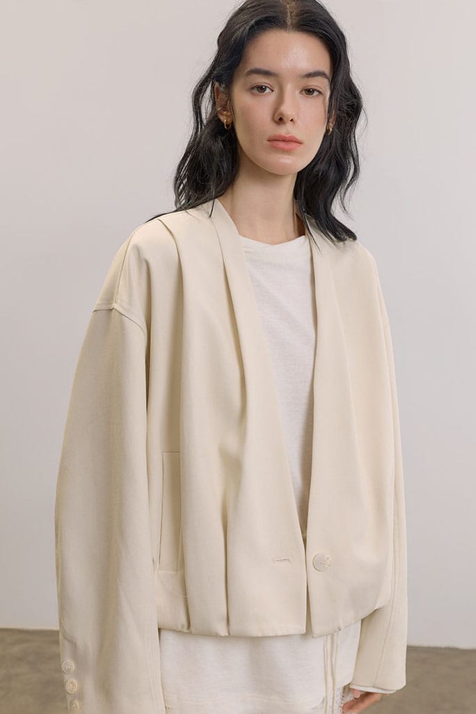 SAME FLOW Minimal V-Neck Pleated Jacket